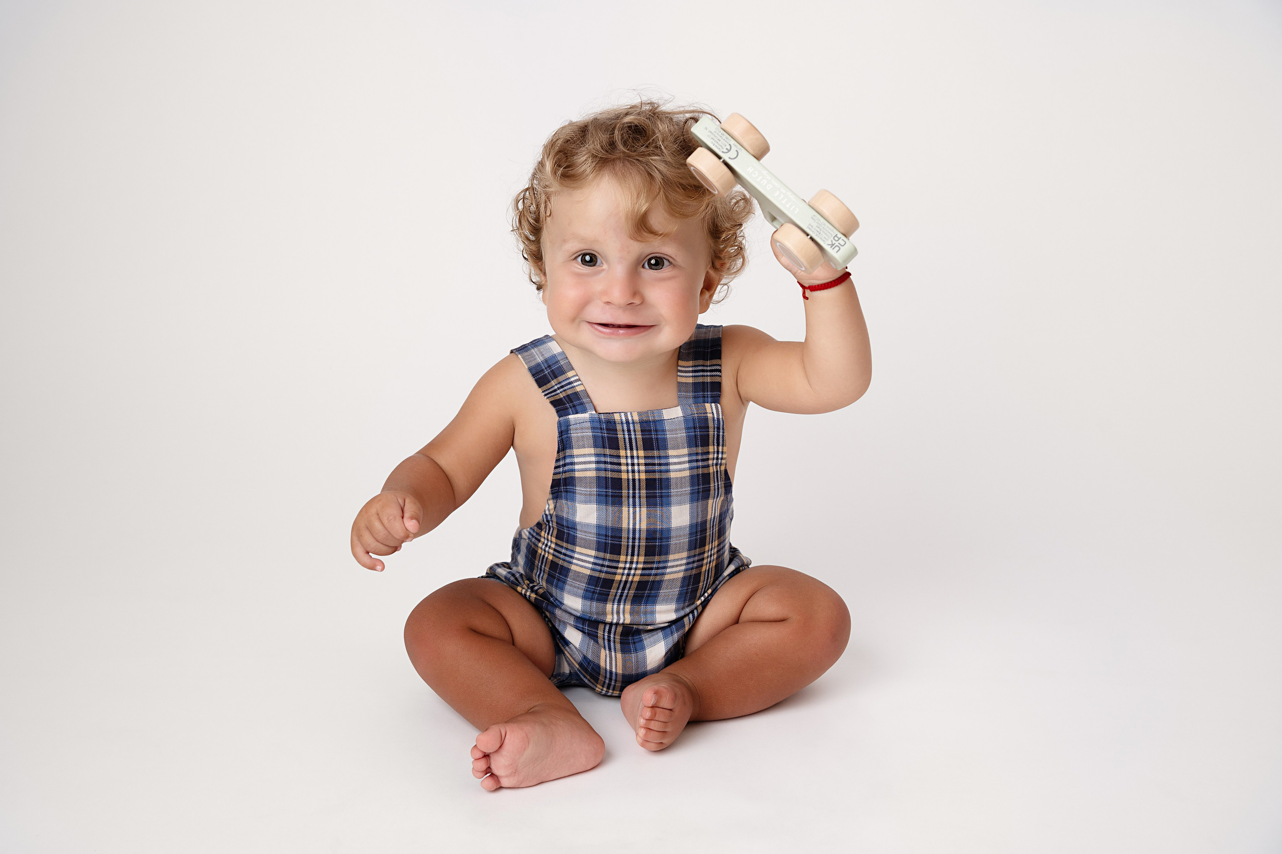 Smash the cake. Fotograf maternitate, nou-născuți și familie în Cluj-Napoca | Roxana Rusu