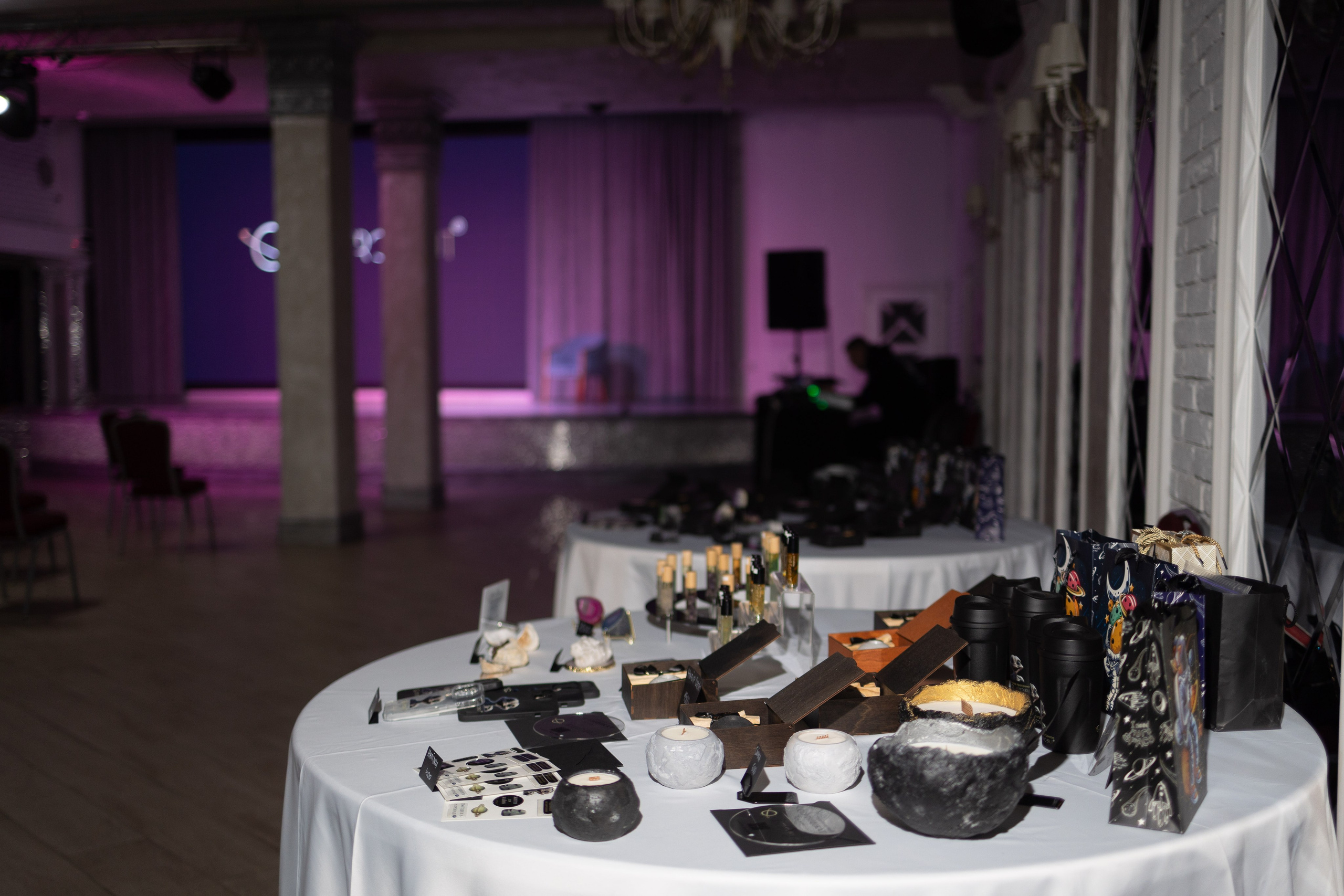 AstroBrut Conference. Wedding and family photographer