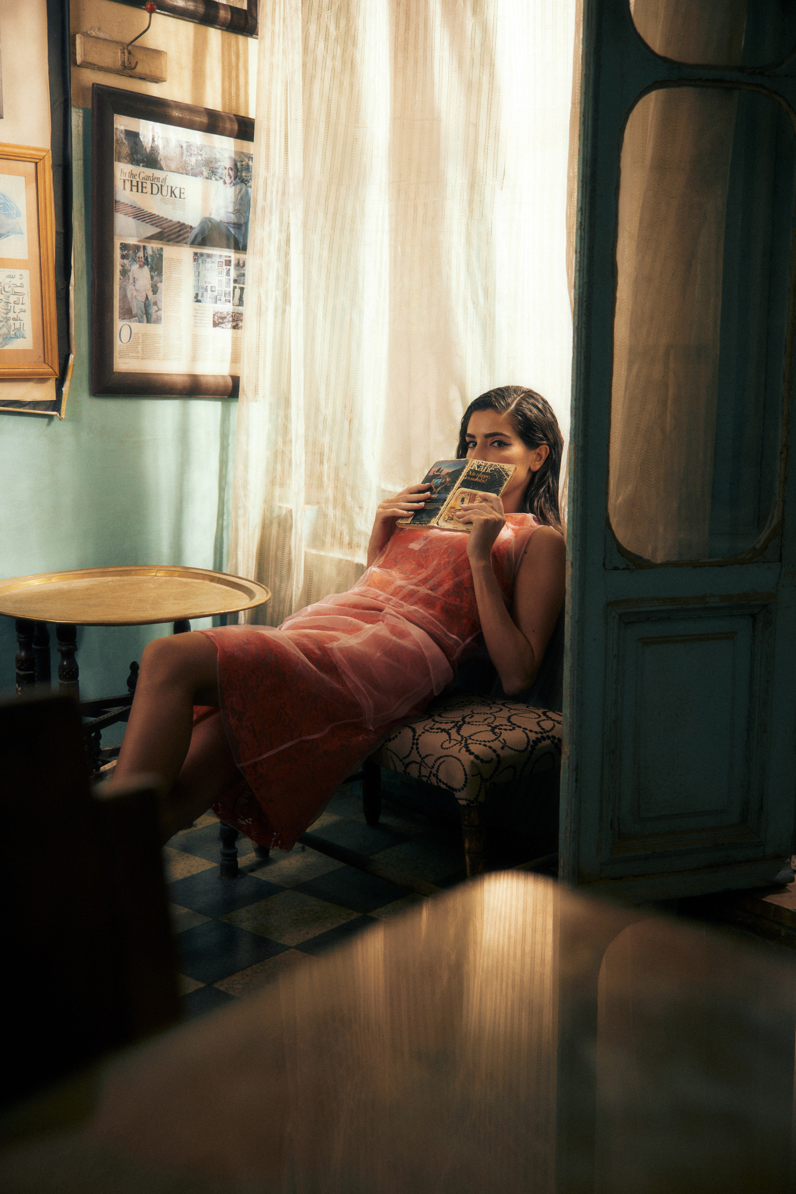 EDITORIAL. Beauty, Fashion and Editorial Retoucher