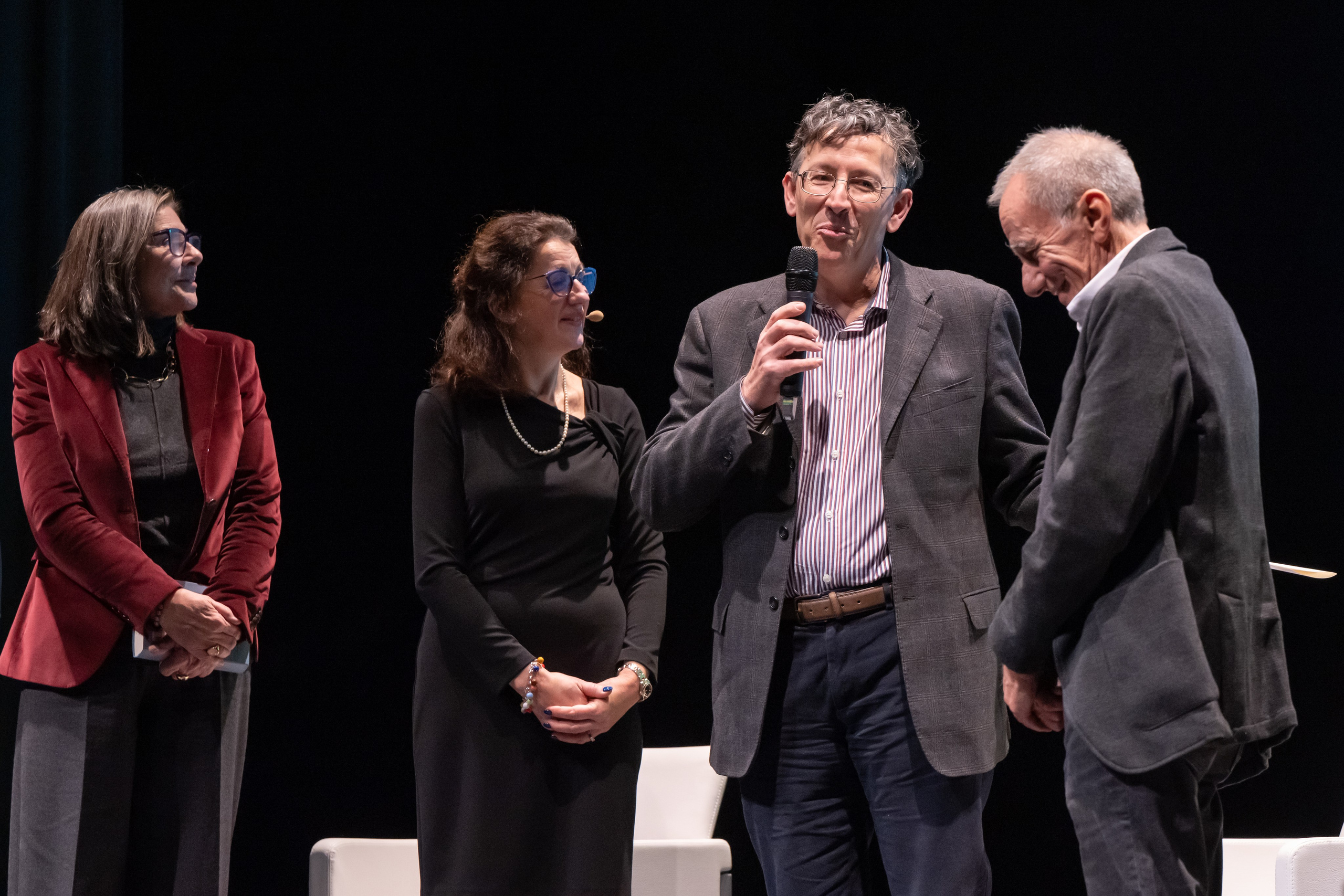 Roberto Vecchioni Teatro Alba. “Gianmaria Coscia fotografo per passione”