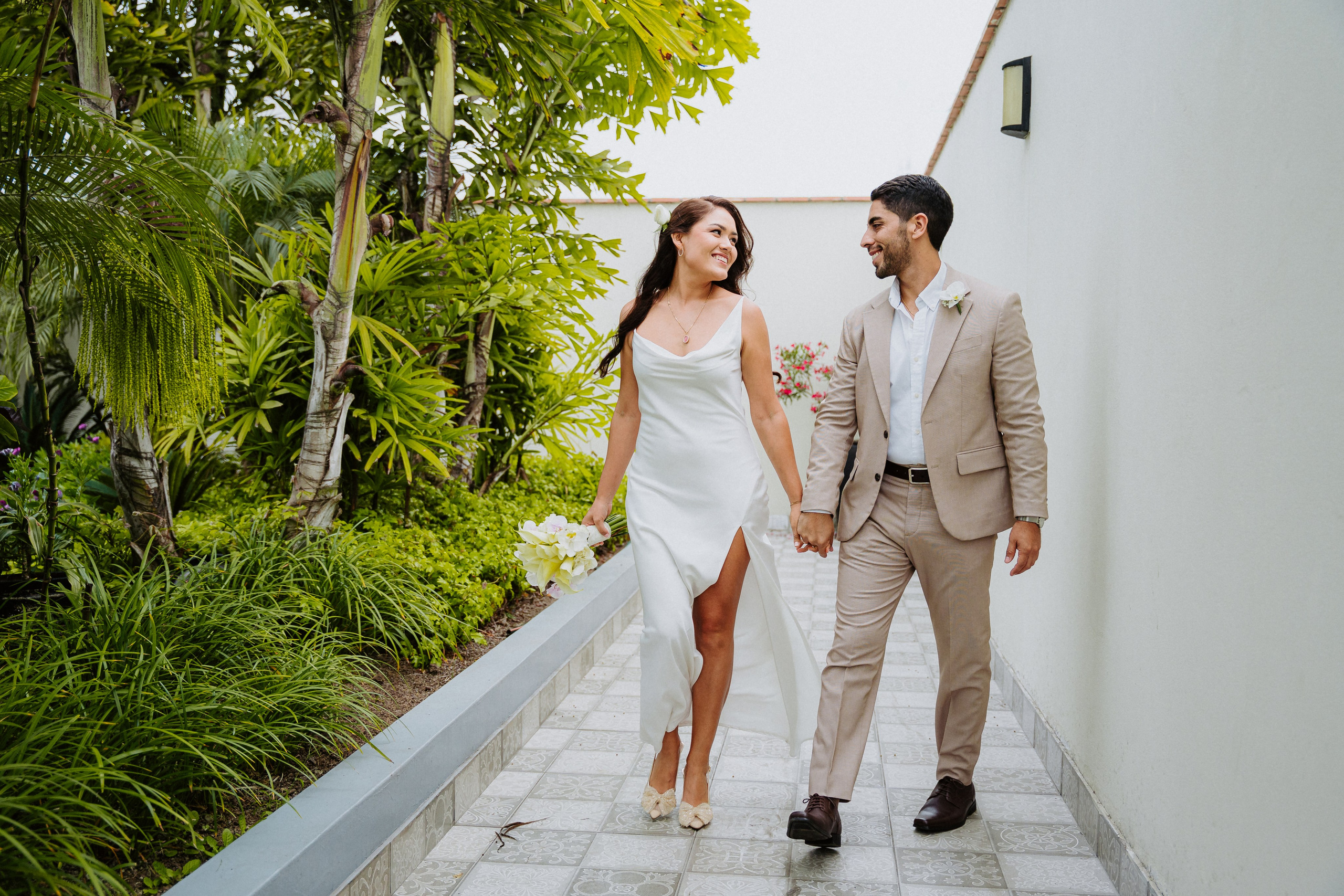 Boda civil. Fotógrafo de Bodas en Lima | Ronhy Altamirano. Fotografía narrativa y cinematográfica para bodas, quinceañeras y eventos exclusivos