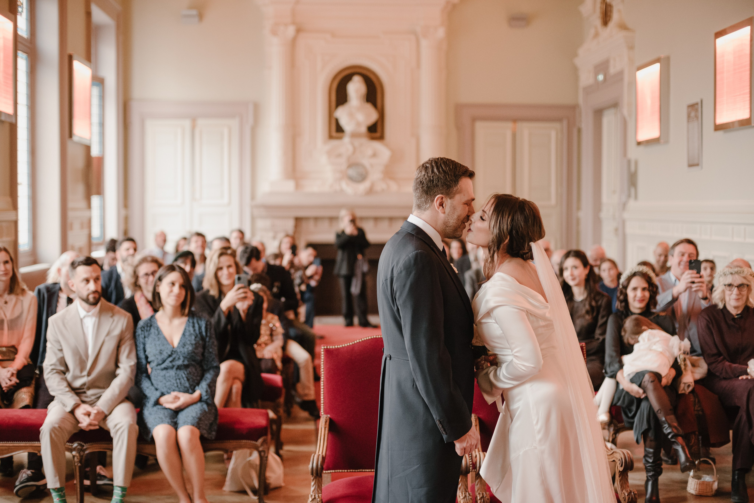 Камерная свадьба в Марэ, Париж | Ksenia Marchand. Ksenia Marchand/ Lifestyle photographer in Paris