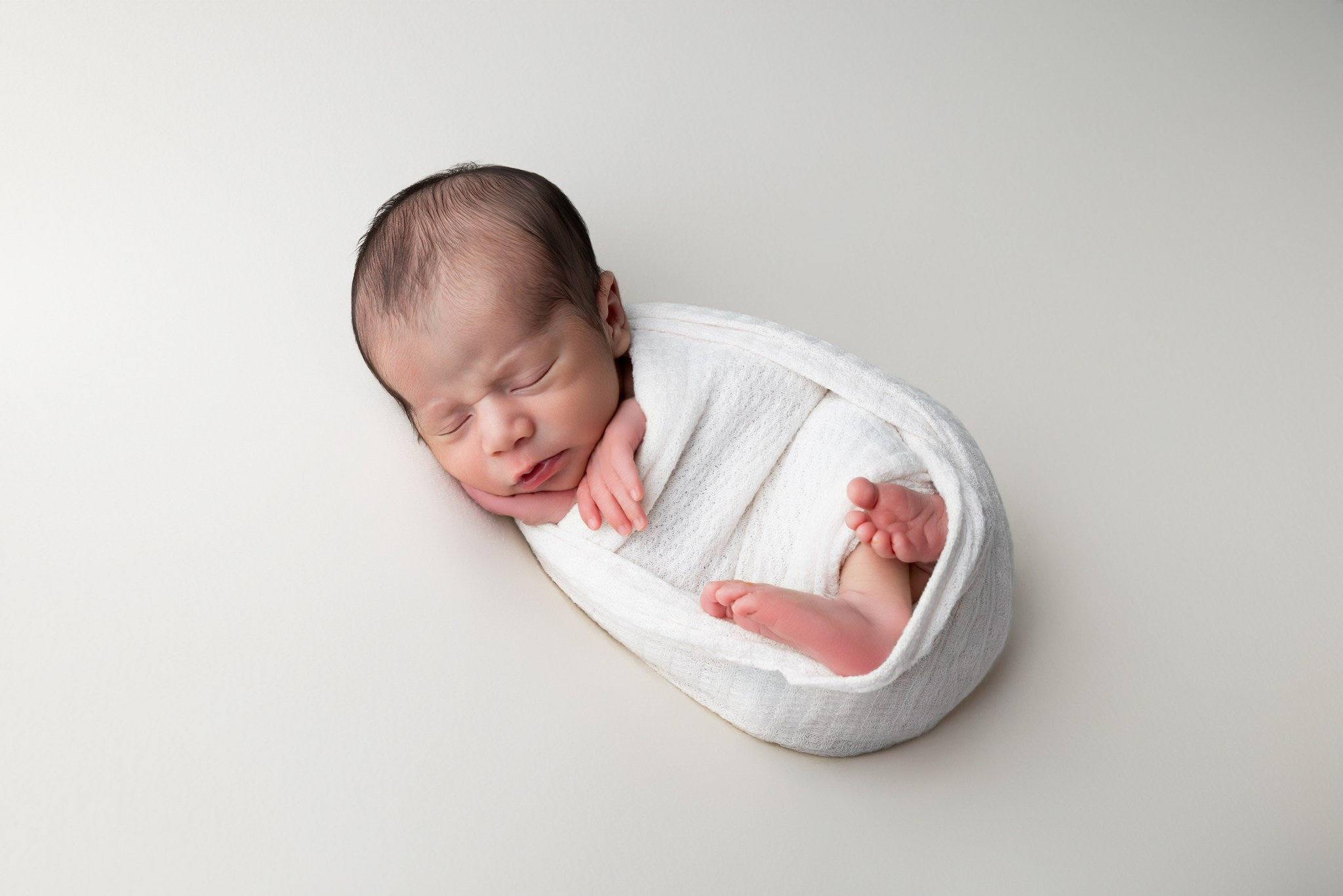 Adriel Newborn Photoshoot. Professional family, maternity & newborn photographer in North Charleston, SC, creating timeless portraits