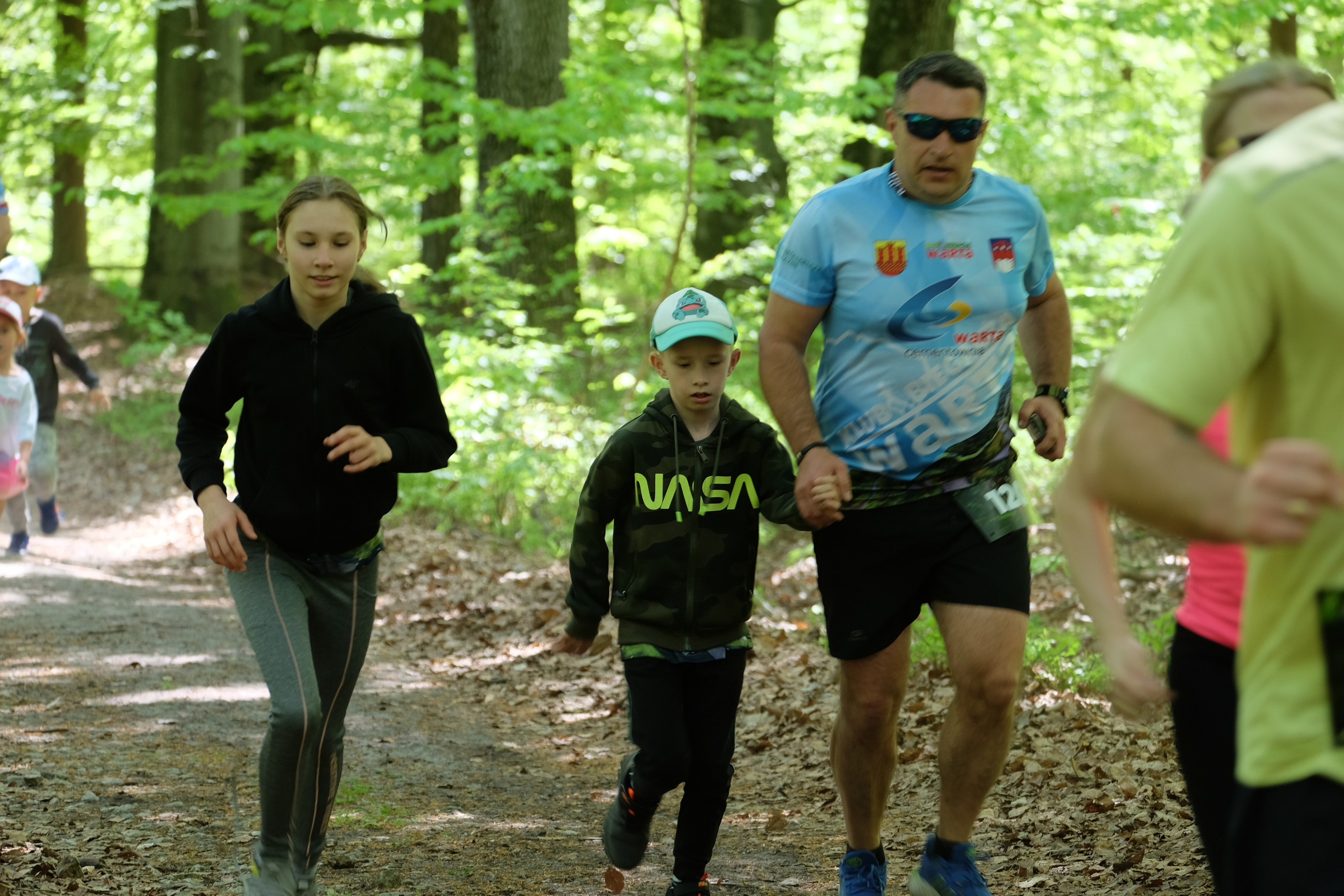 Aleksandryjska Piątka po lesie. Main