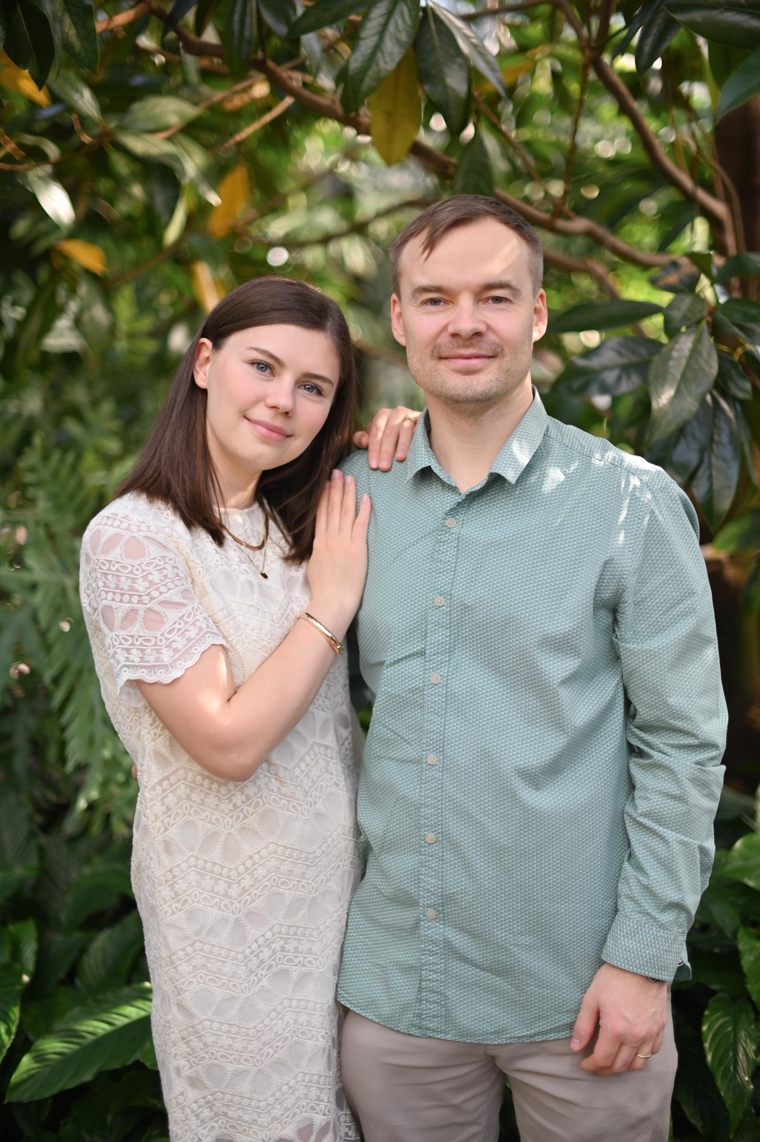 Семейная съемка в оранжерее. Детский и семейный фотограф в финляндии дина пулкка. контент фотограф