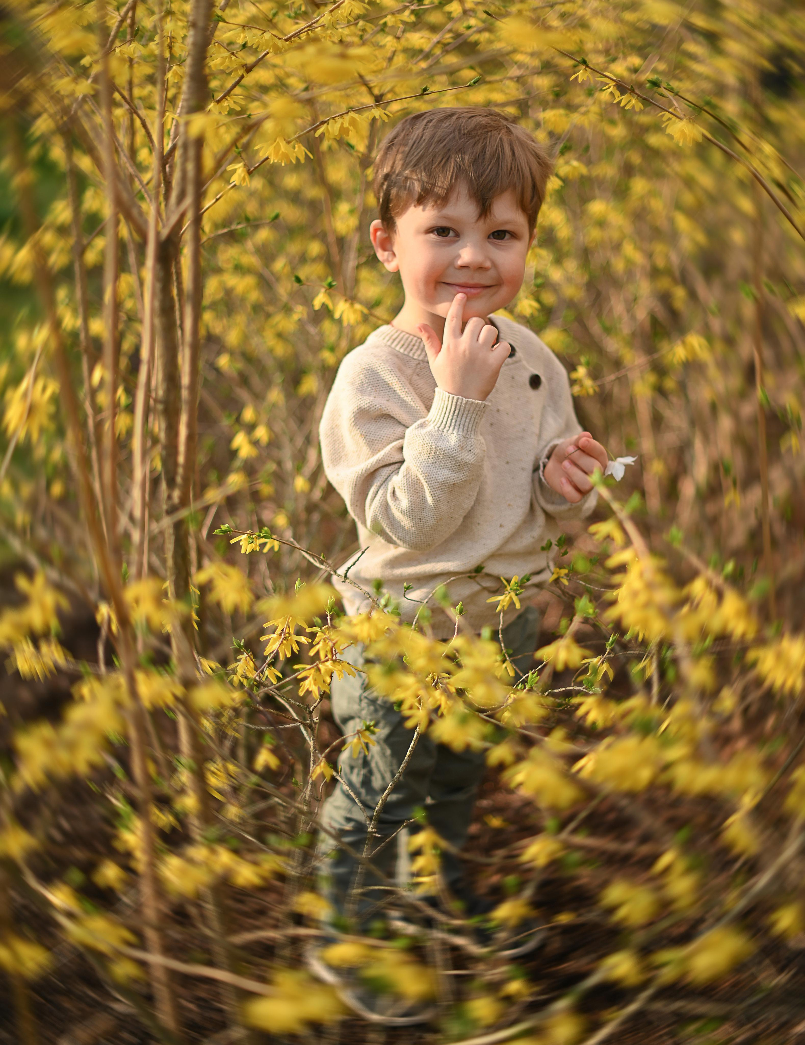 В поисках подснежников. Детский и семейный фотограф в финляндии дина пулкка. контент фотограф