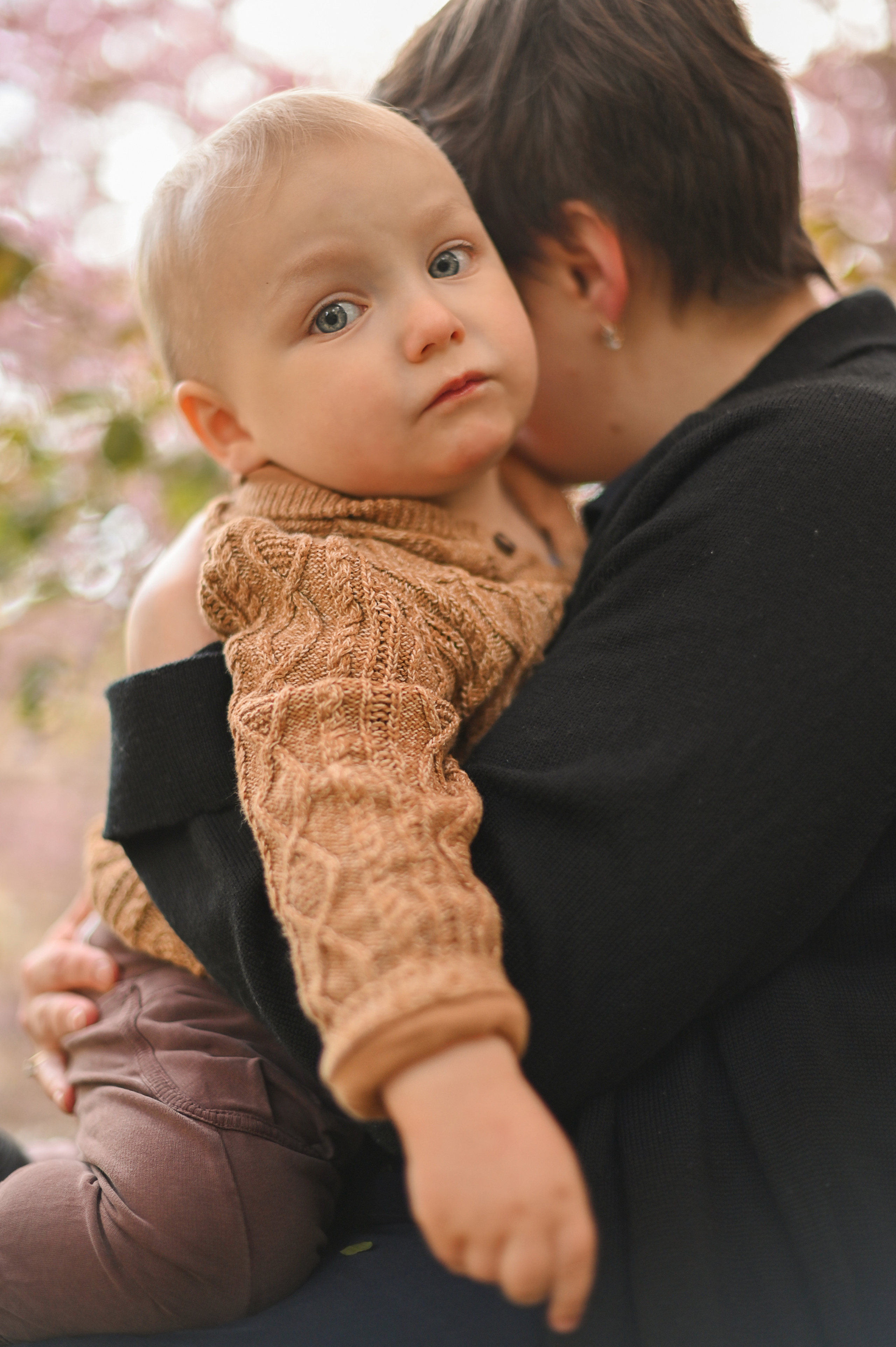 Сакура. Мама и сын. Детский и семейный фотограф в финляндии дина пулкка. контент фотограф