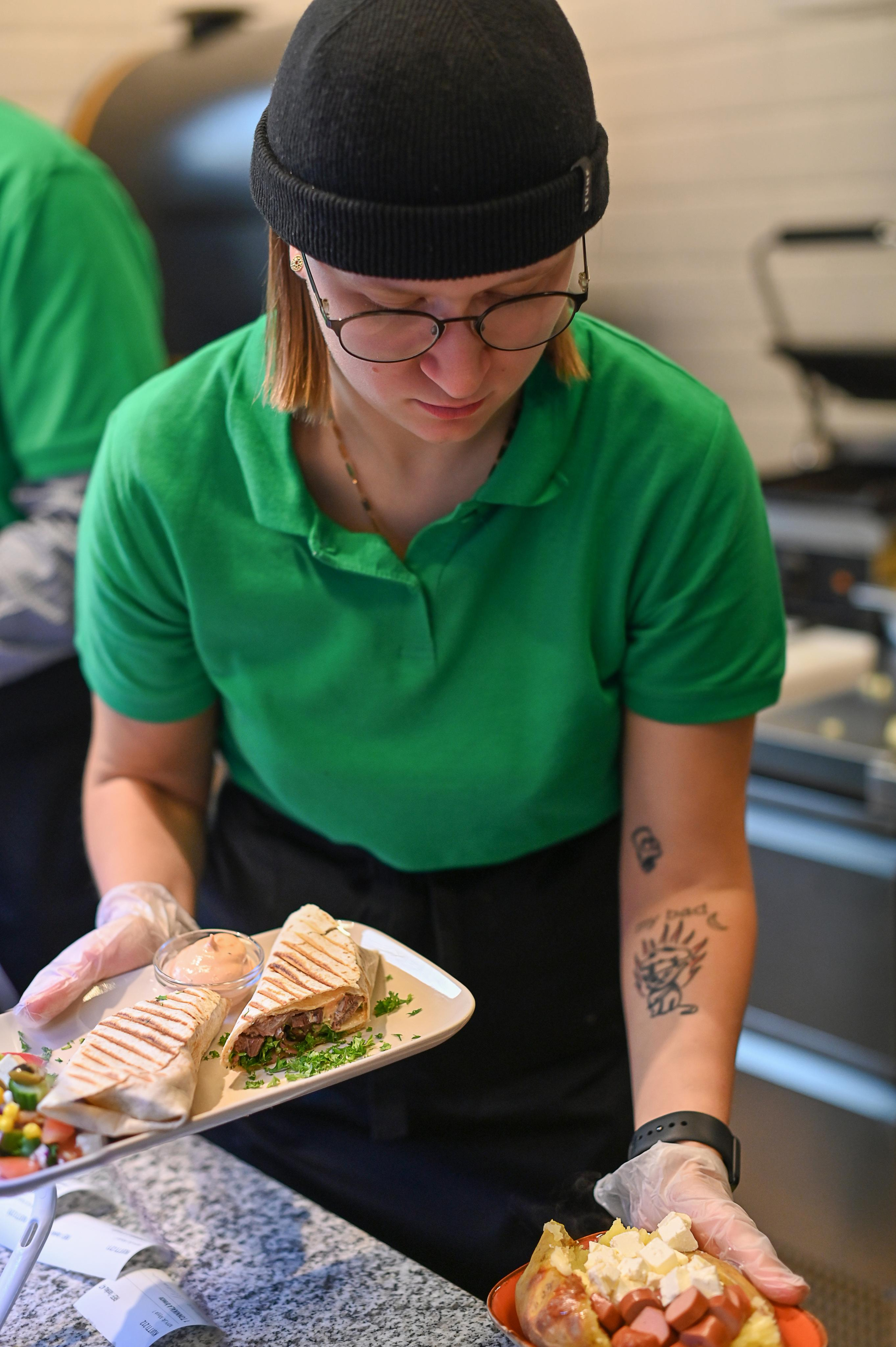 Кафе. Детский и семейный фотограф в финляндии дина пулкка. контент фотограф