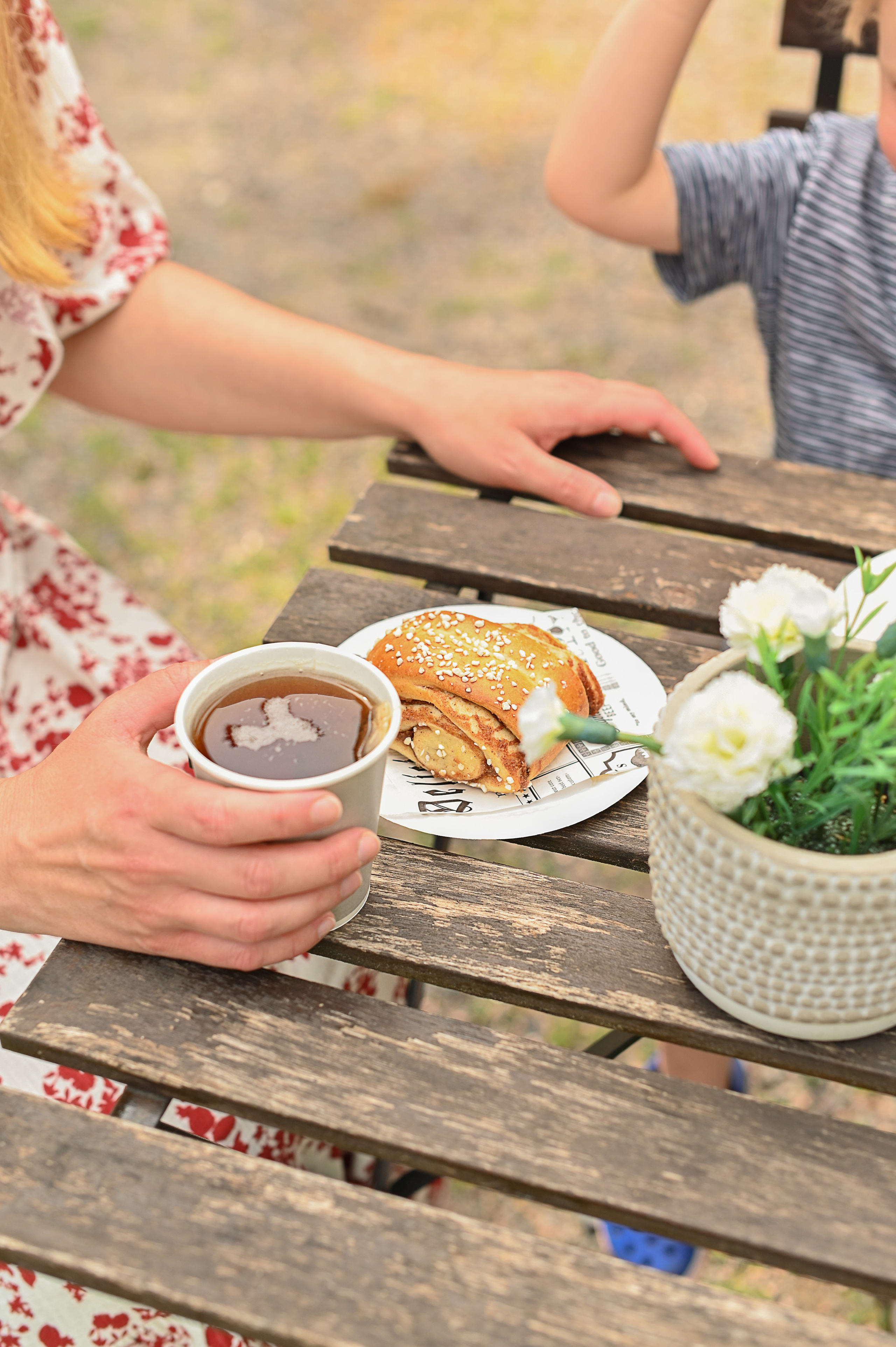 Семья в Koiramäen Pajutalli. Детский и семейный фотограф в финляндии дина пулкка. контент фотограф