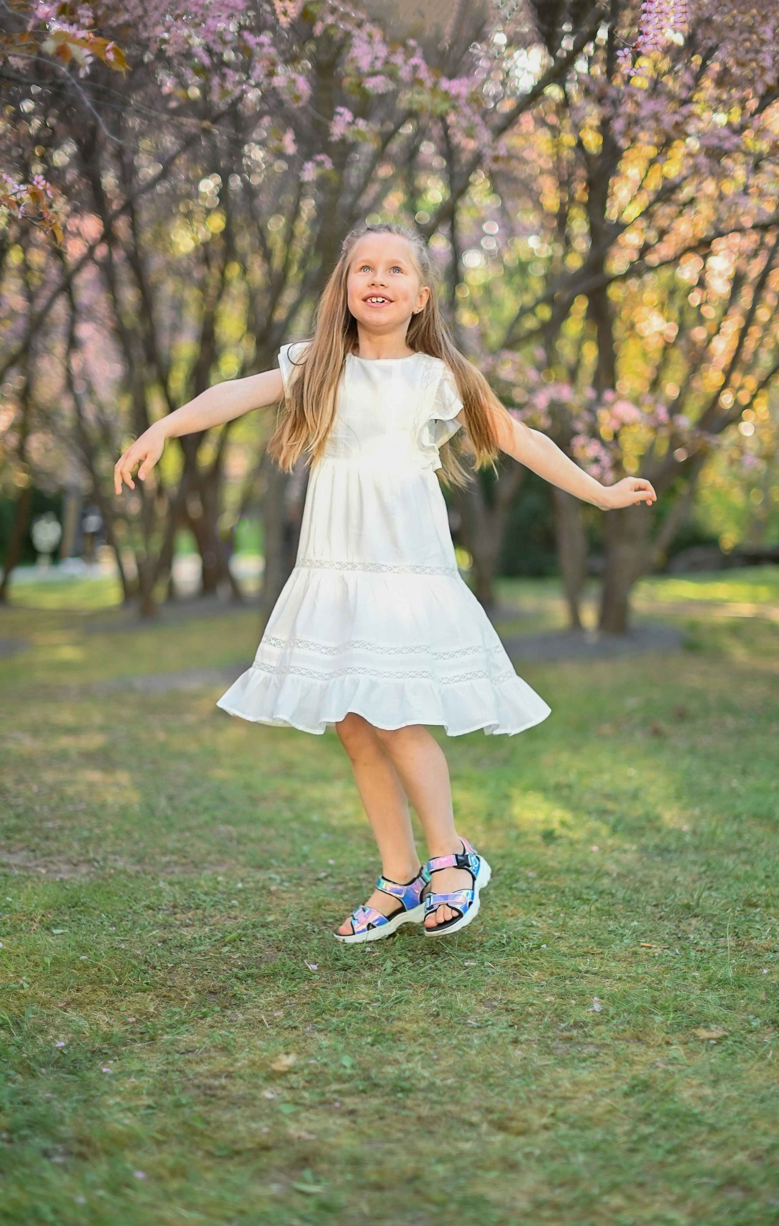 Цветение сакуры. Мама и дочь. Детский и семейный фотограф в финляндии дина пулкка. контент фотограф