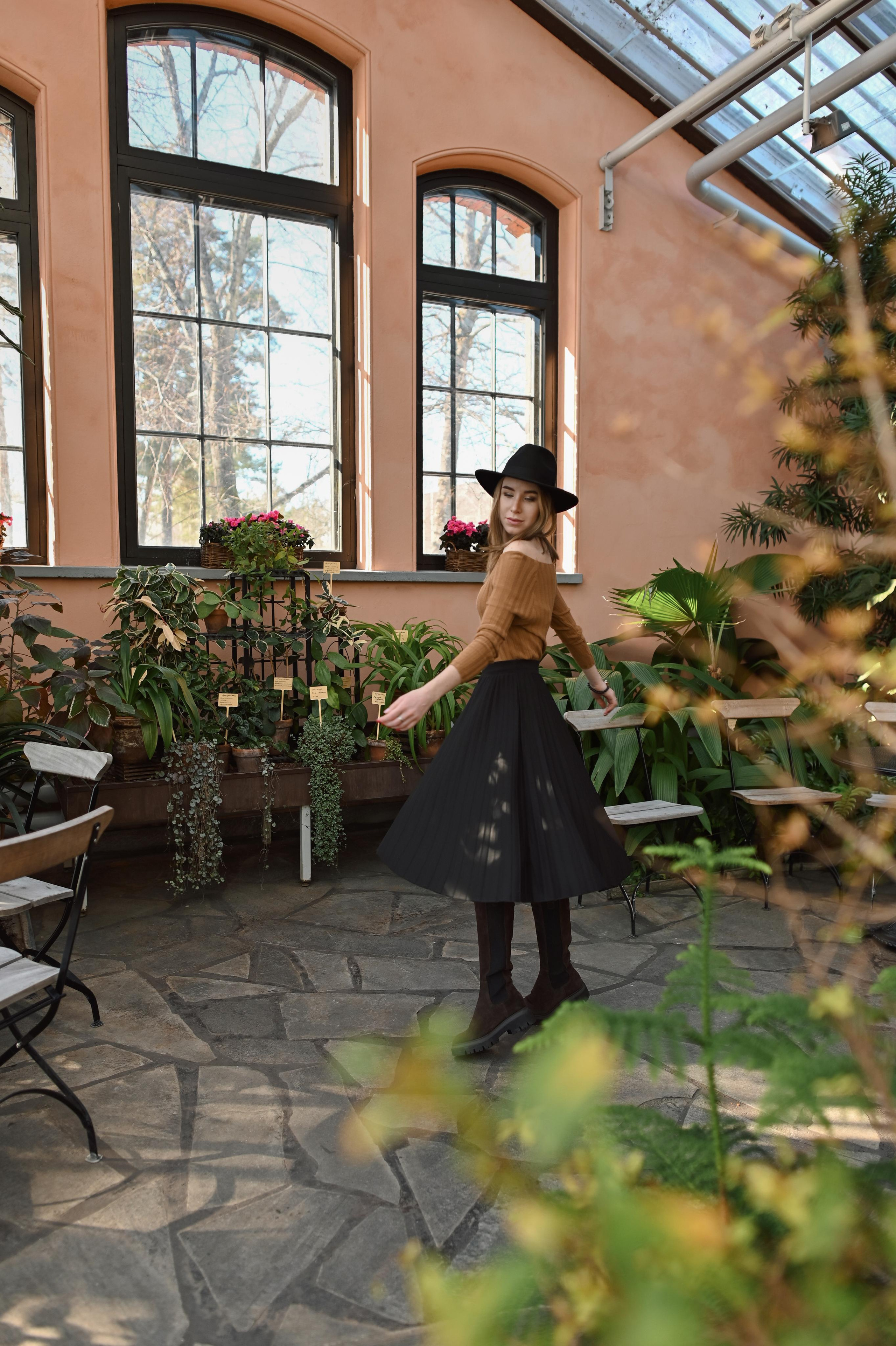 Прогулка в оранжерее. Детский и семейный фотограф в финляндии дина пулкка. контент фотограф