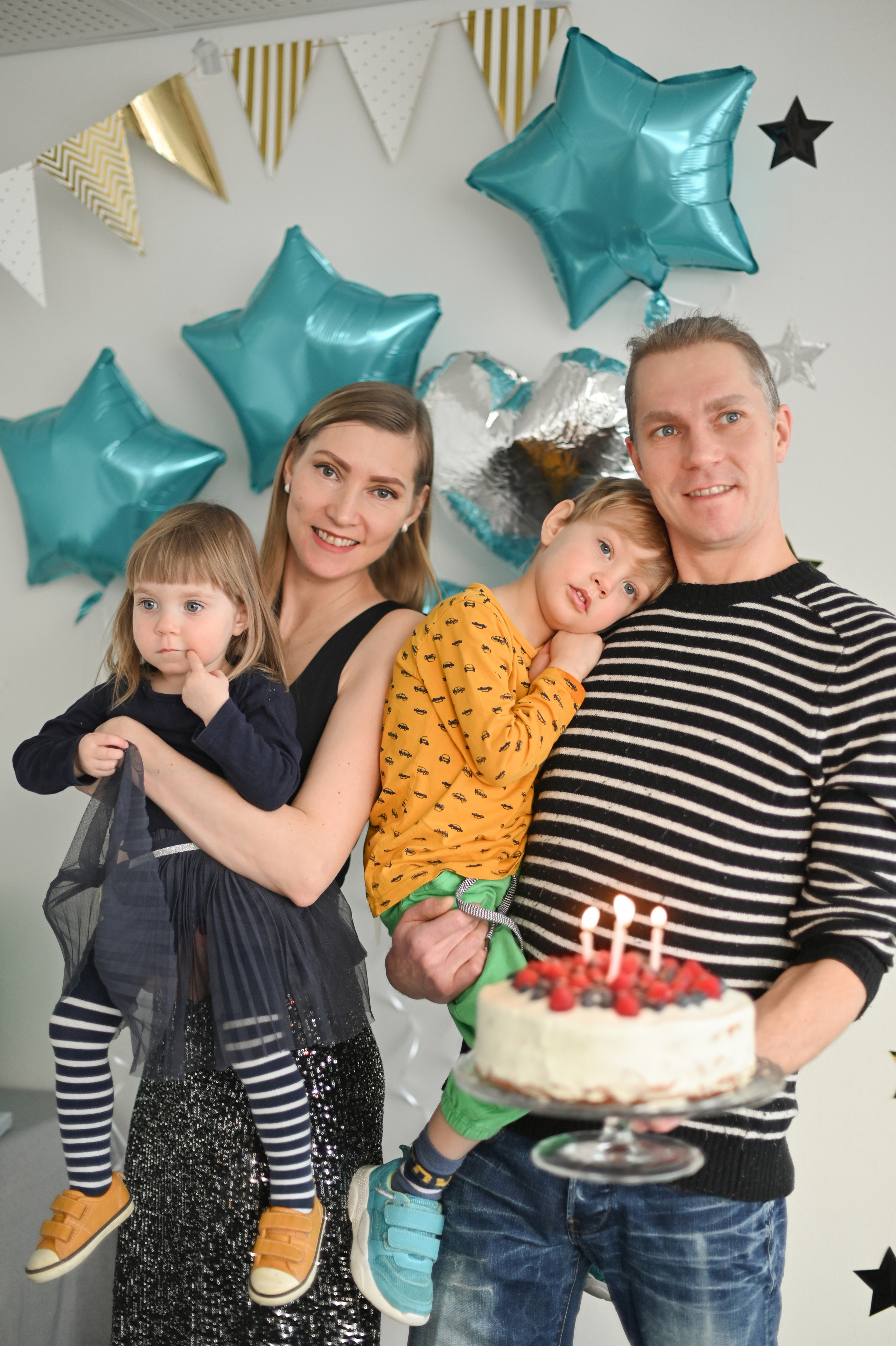 Лео 4 года. Праздник в kerhohuone. Детский и семейный фотограф в финляндии дина пулкка. контент фотограф