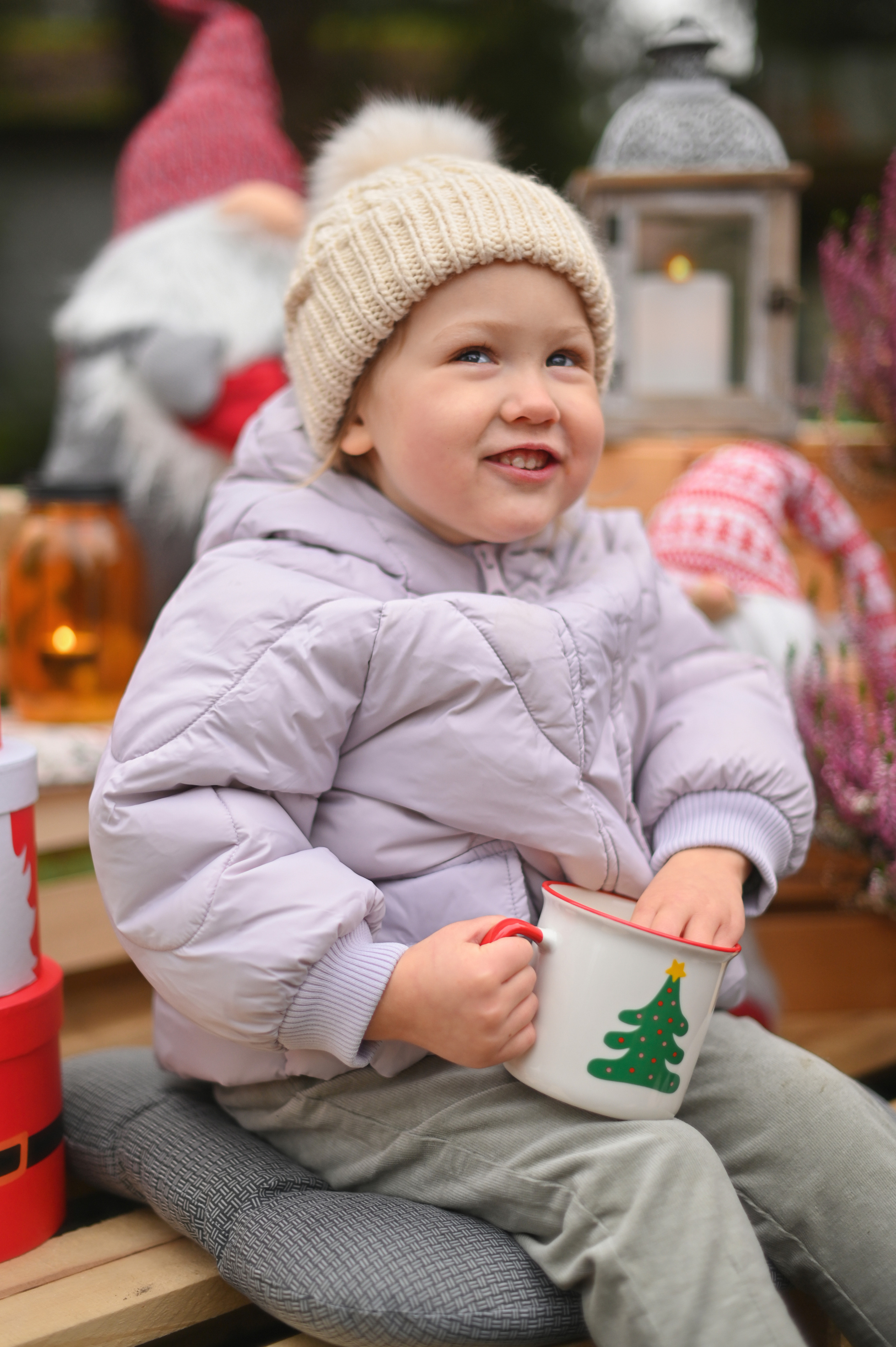 Новогодний фотодень с машиной. Детский и семейный фотограф в финляндии дина пулкка. контент фотограф