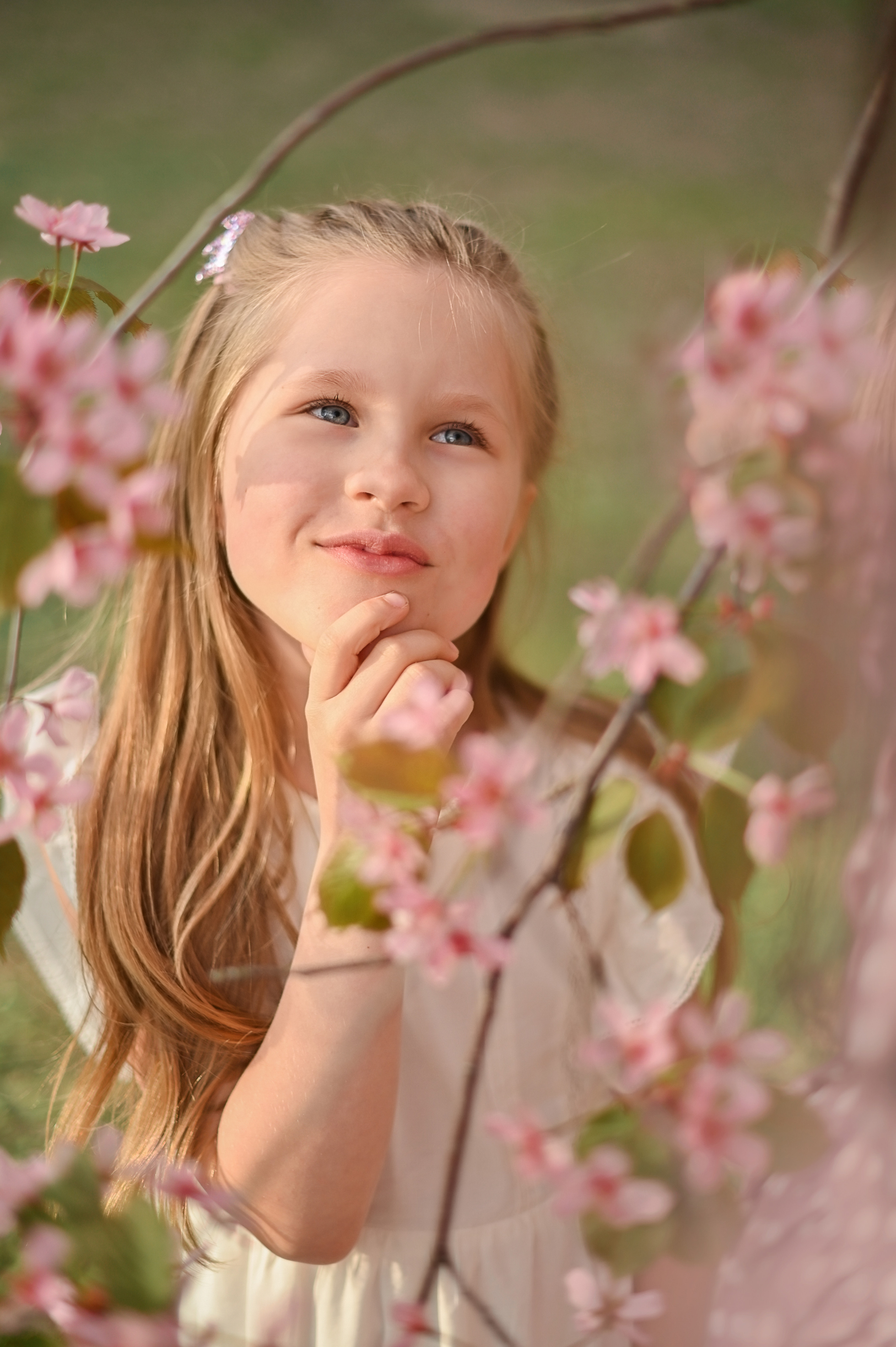 Цветение сакуры. Мама и дочь. Детский и семейный фотограф в финляндии дина пулкка. контент фотограф