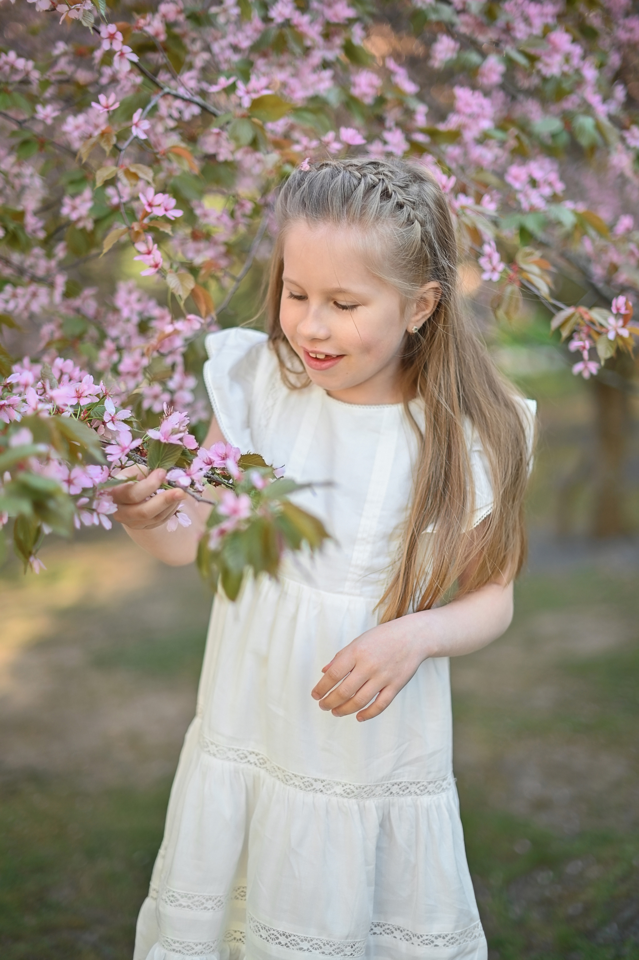 Цветение сакуры. Мама и дочь. Детский и семейный фотограф в финляндии дина пулкка. контент фотограф