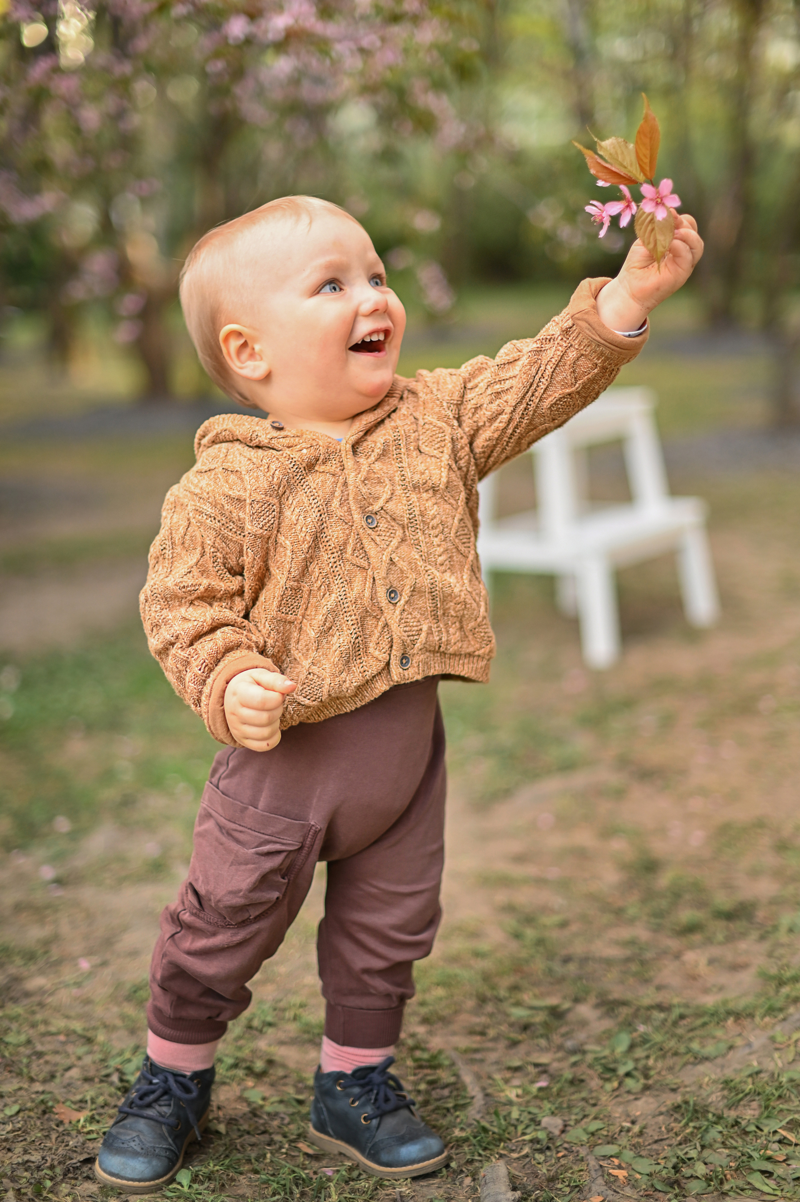 Сакура. Мама и сын. Детский и семейный фотограф в финляндии дина пулкка. контент фотограф