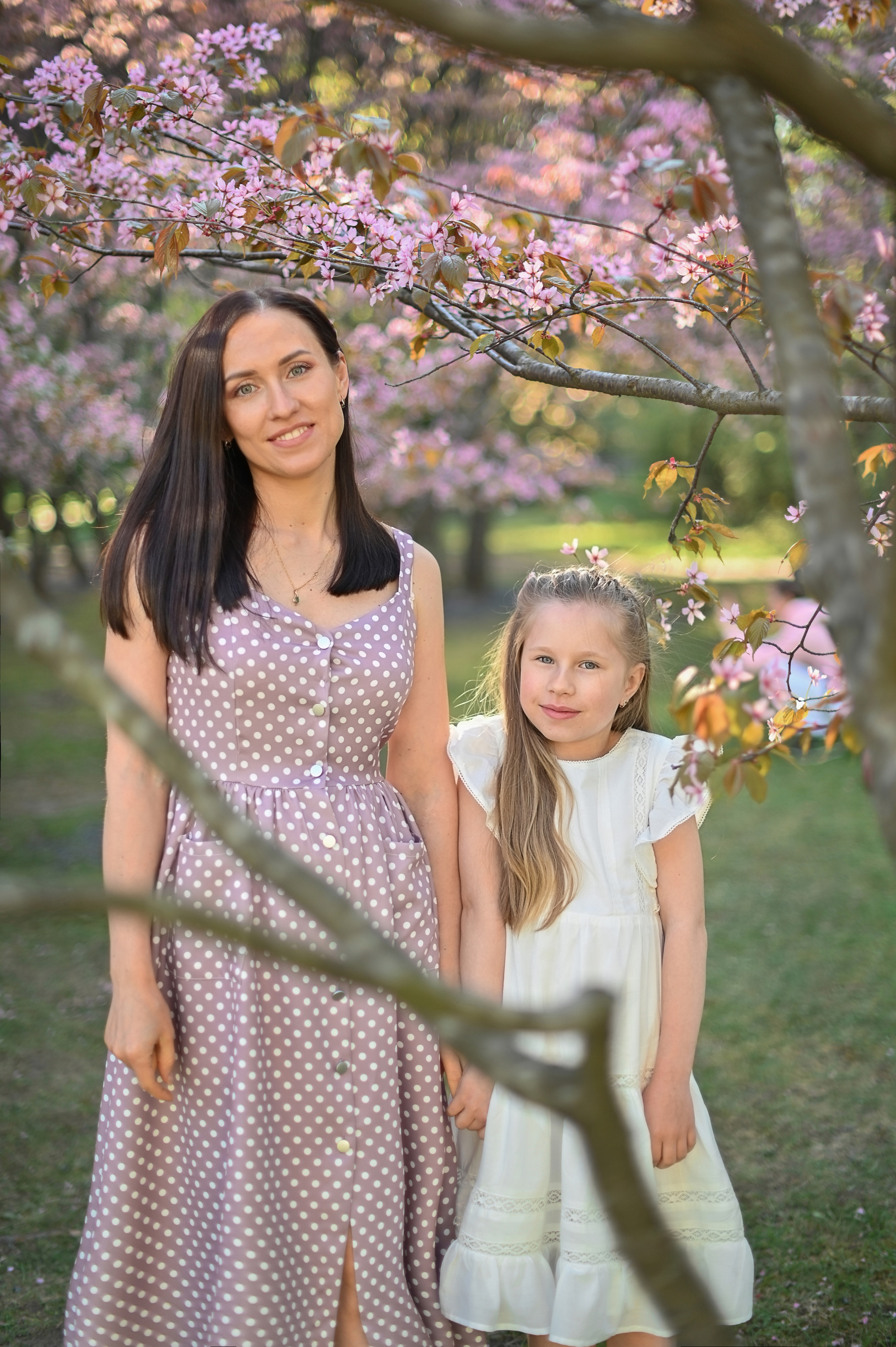 Цветение сакуры. Мама и дочь. Детский и семейный фотограф в финляндии дина пулкка. контент фотограф