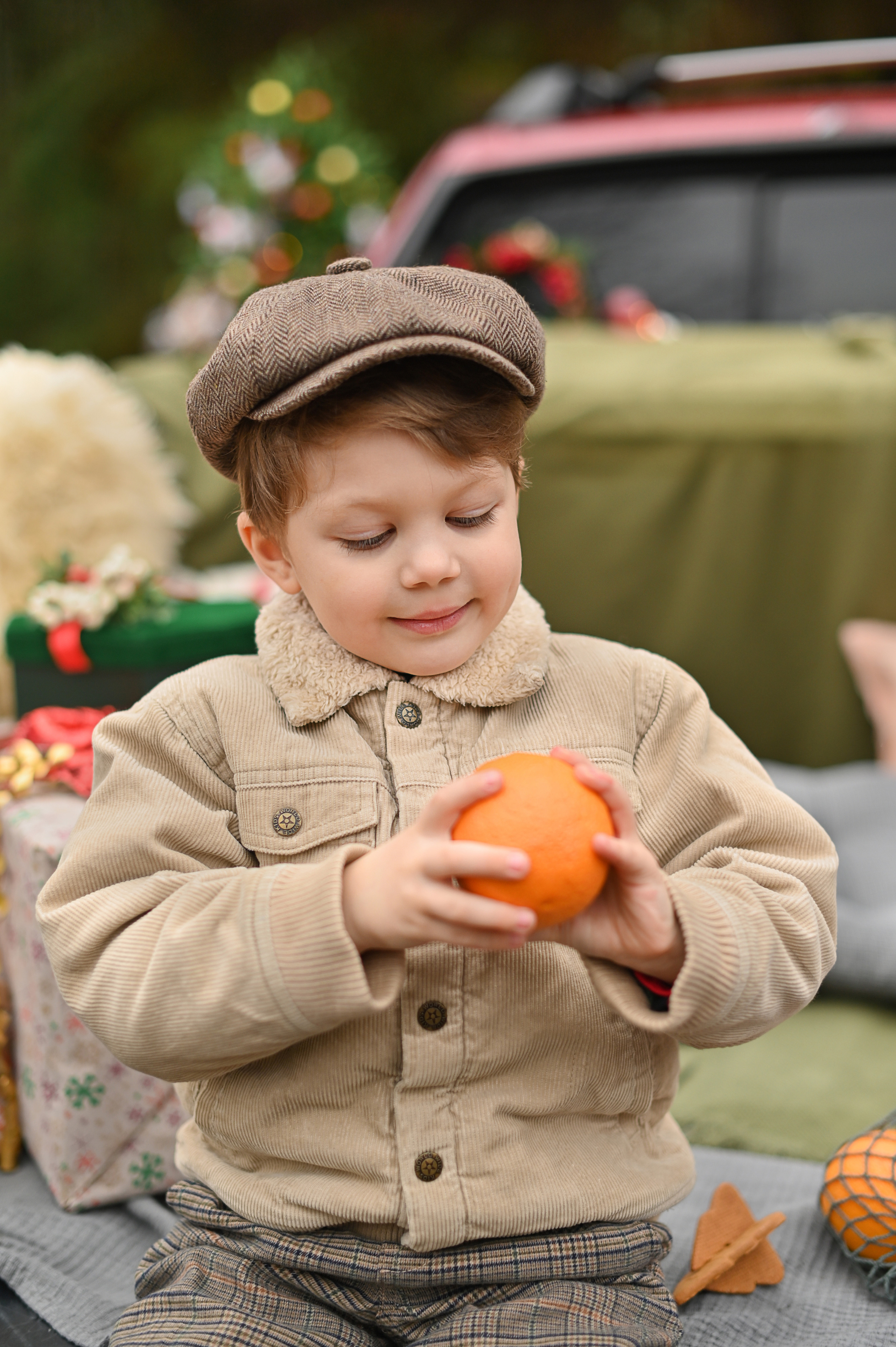 Новогодний фотодень с машиной. Детский и семейный фотограф в финляндии дина пулкка. контент фотограф