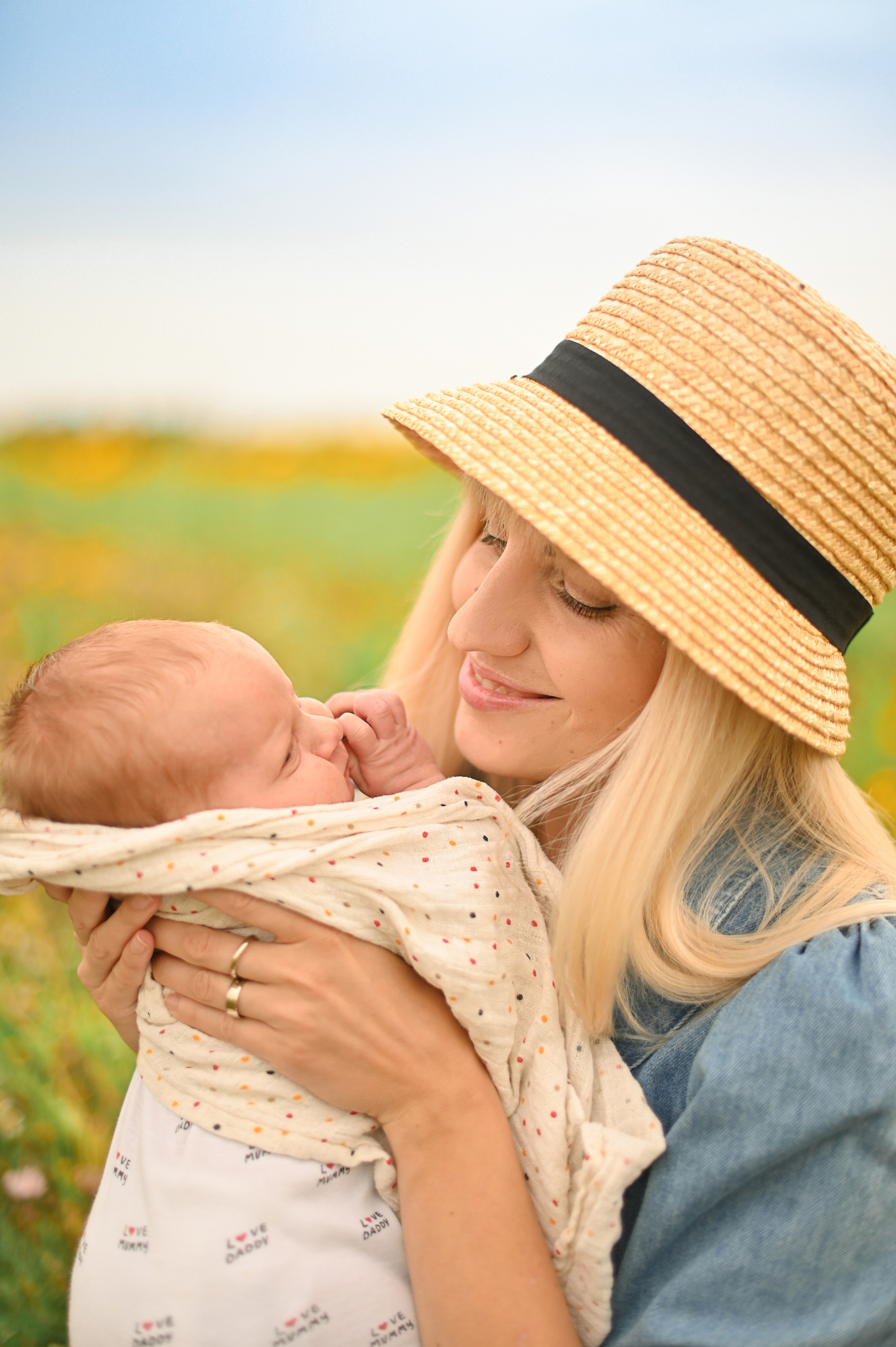 Юлия, дети и подсолнухи. Детский и семейный фотограф в финляндии дина пулкка. контент фотограф