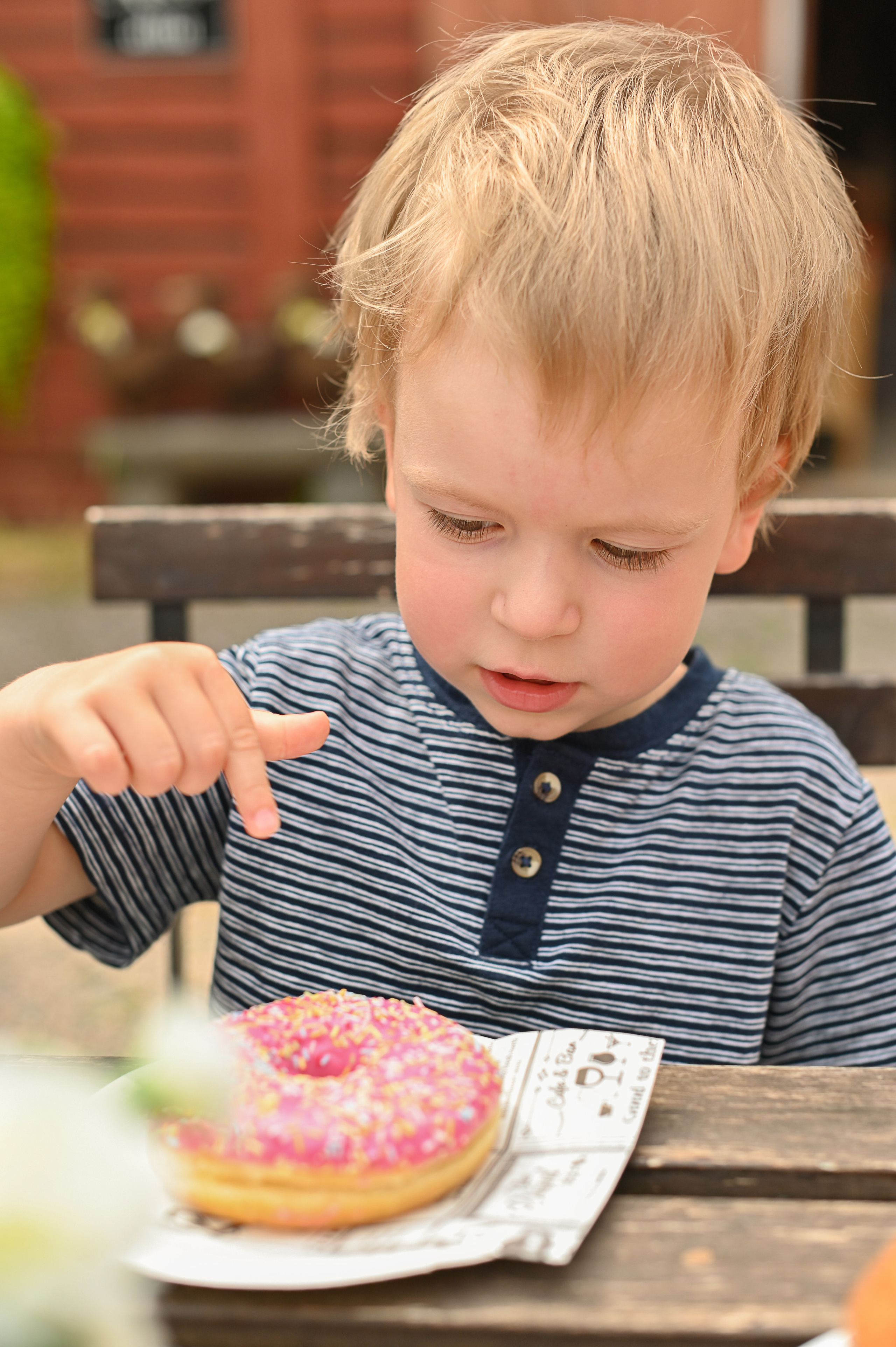 Семья в Koiramäen Pajutalli. Детский и семейный фотограф в финляндии дина пулкка. контент фотограф