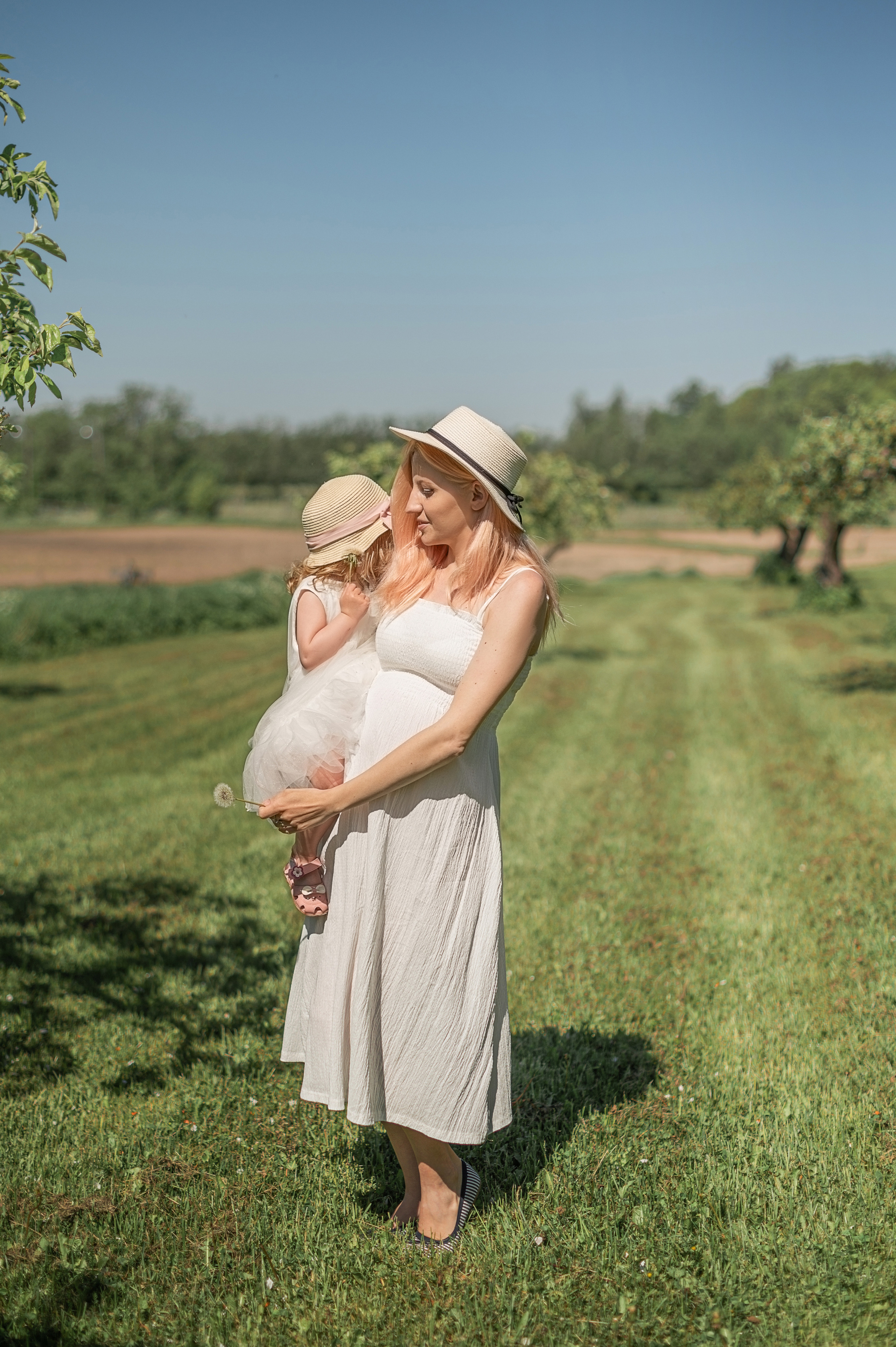 В ожидании четвертого малыша. Детский и семейный фотограф в финляндии дина пулкка. контент фотограф