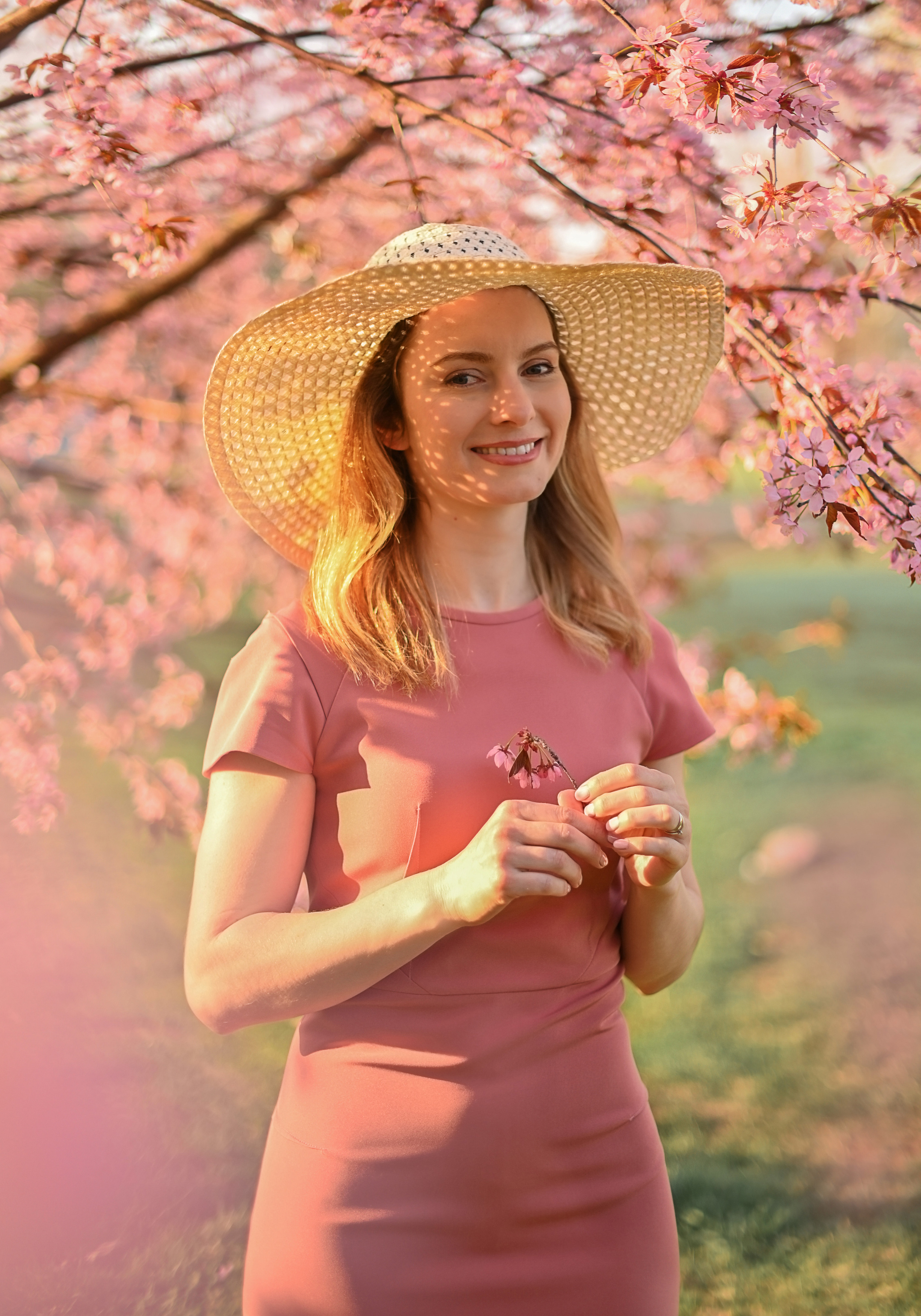 Ирина в вишне. Детский и семейный фотограф в финляндии дина пулкка. контент фотограф