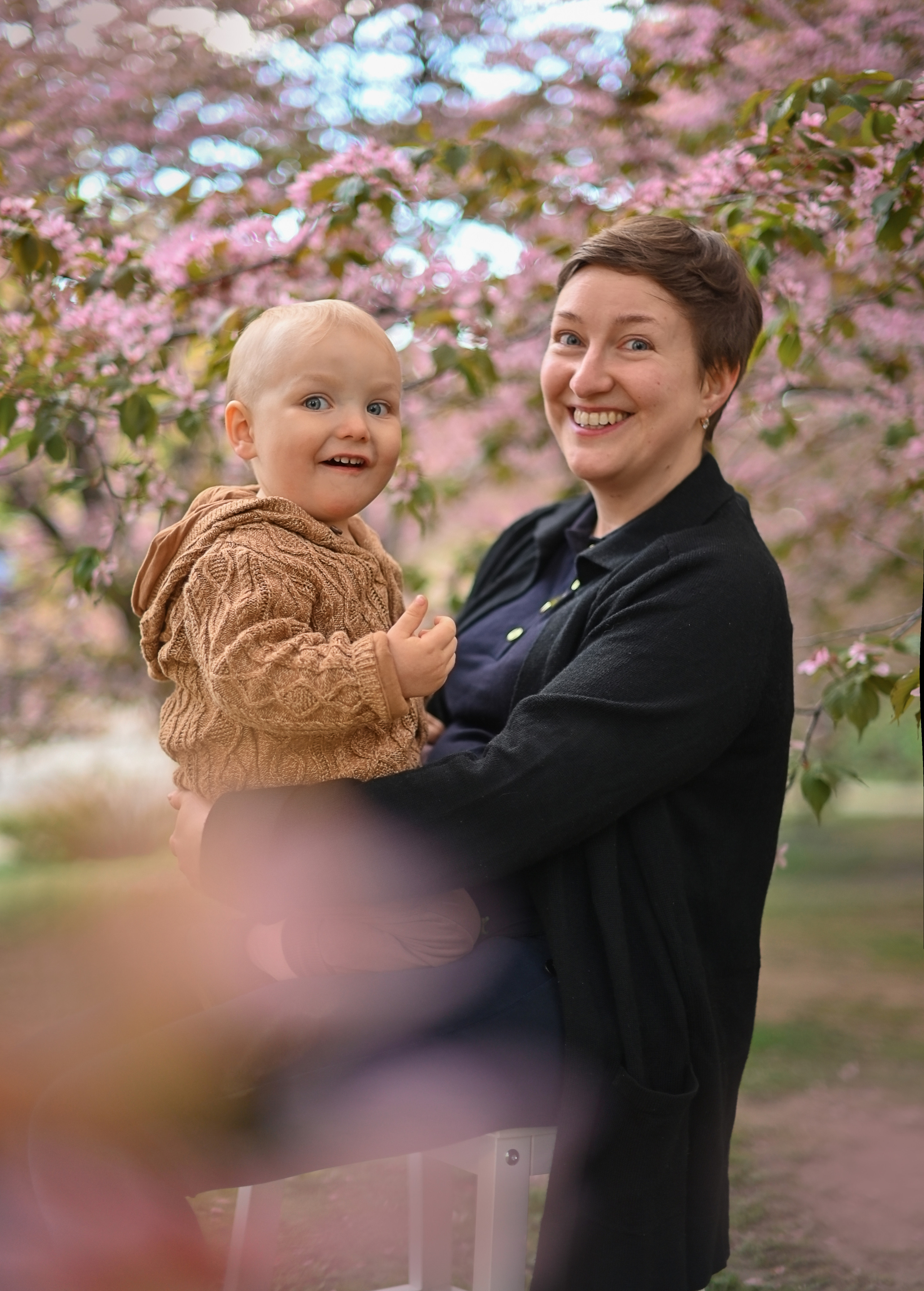 Сакура. Мама и сын. Детский и семейный фотограф в финляндии дина пулкка. контент фотограф