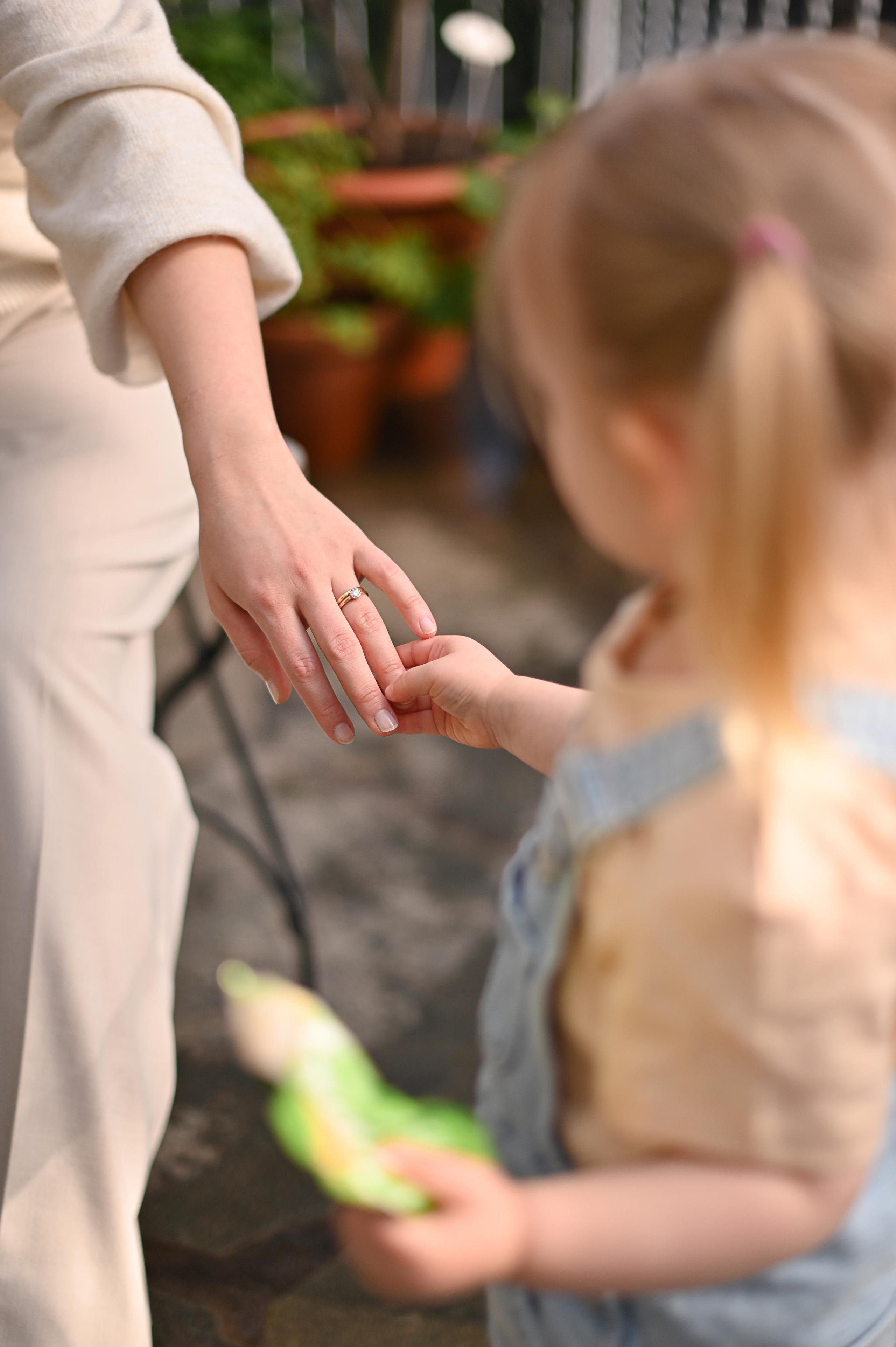 Семейная съемка в оранжерее. Детский и семейный фотограф в финляндии дина пулкка. контент фотограф