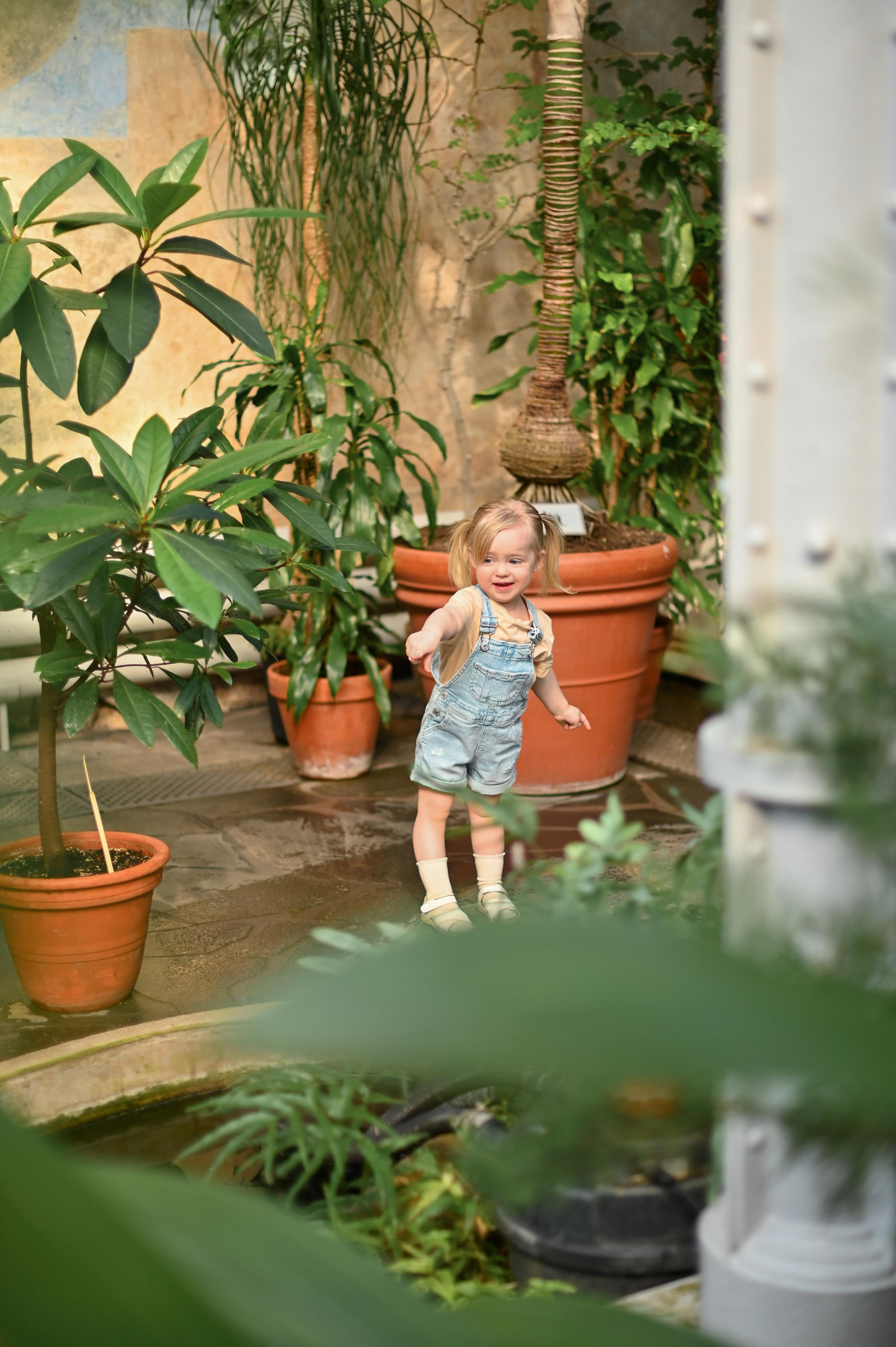 Семейная съемка в оранжерее. Детский и семейный фотограф в финляндии дина пулкка. контент фотограф