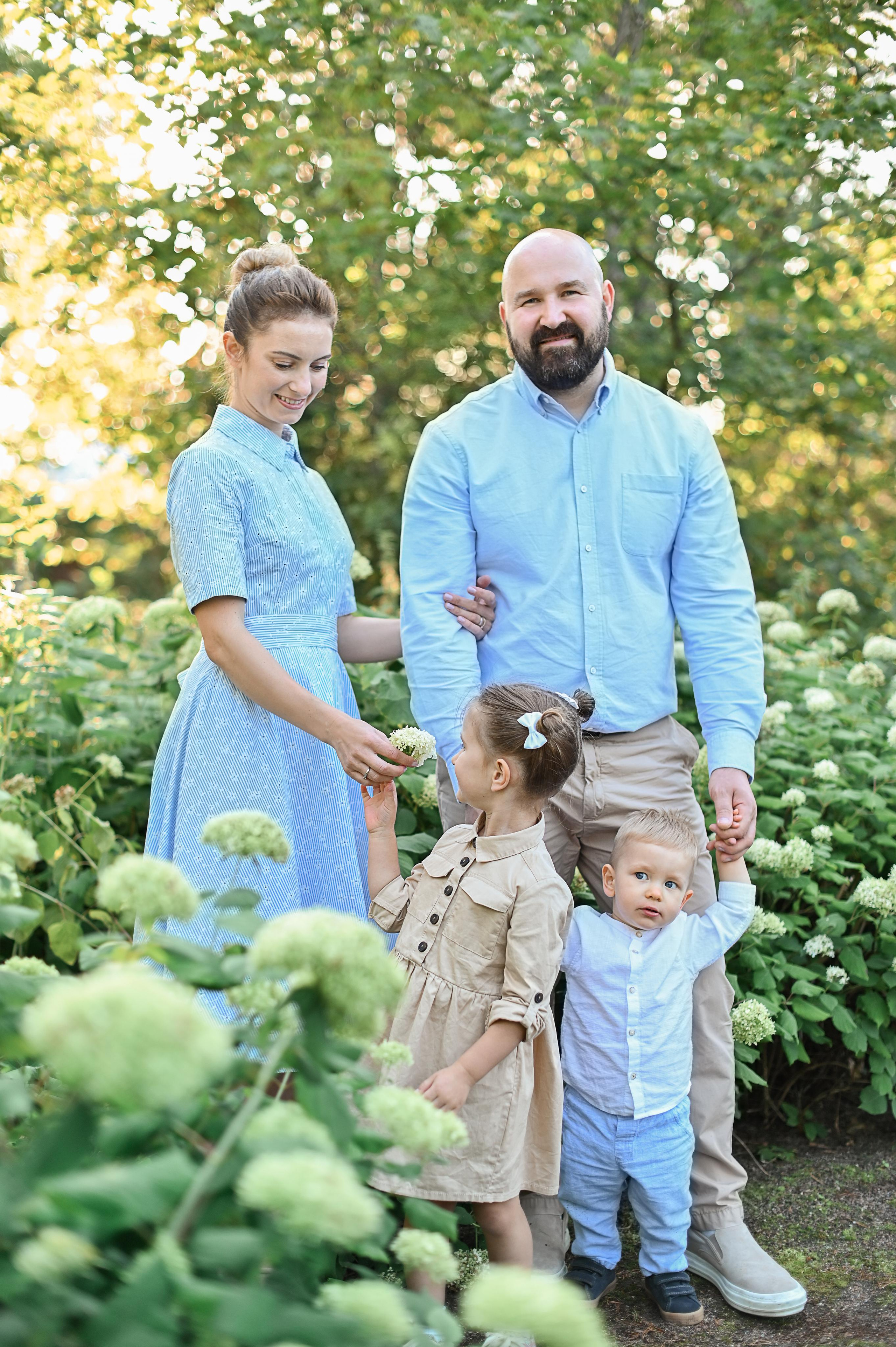 Семейная история в Kirkkonummi. Детский и семейный фотограф в финляндии дина пулкка. контент фотограф