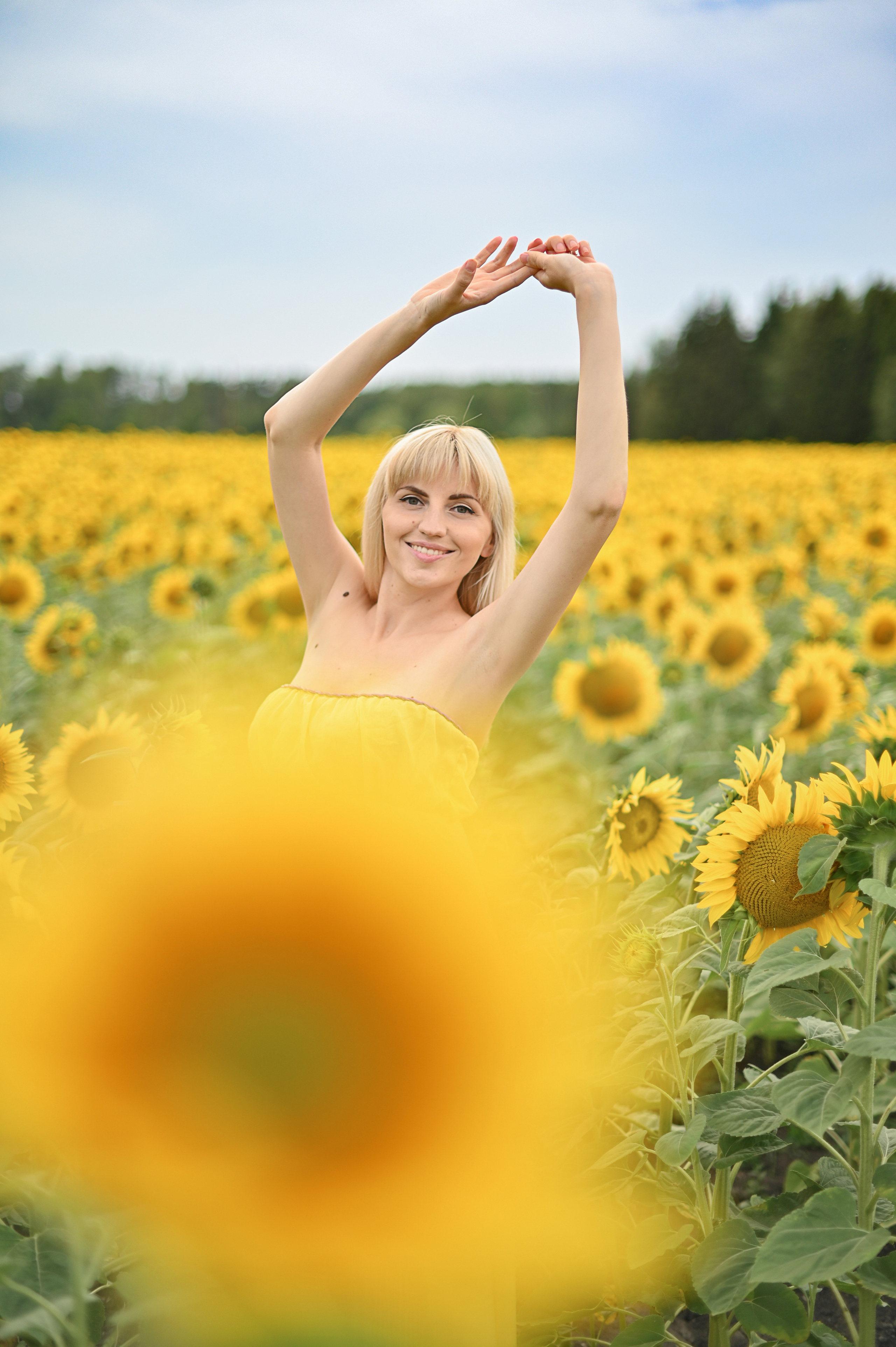 Юлия, дети и подсолнухи. Детский и семейный фотограф в финляндии дина пулкка. контент фотограф