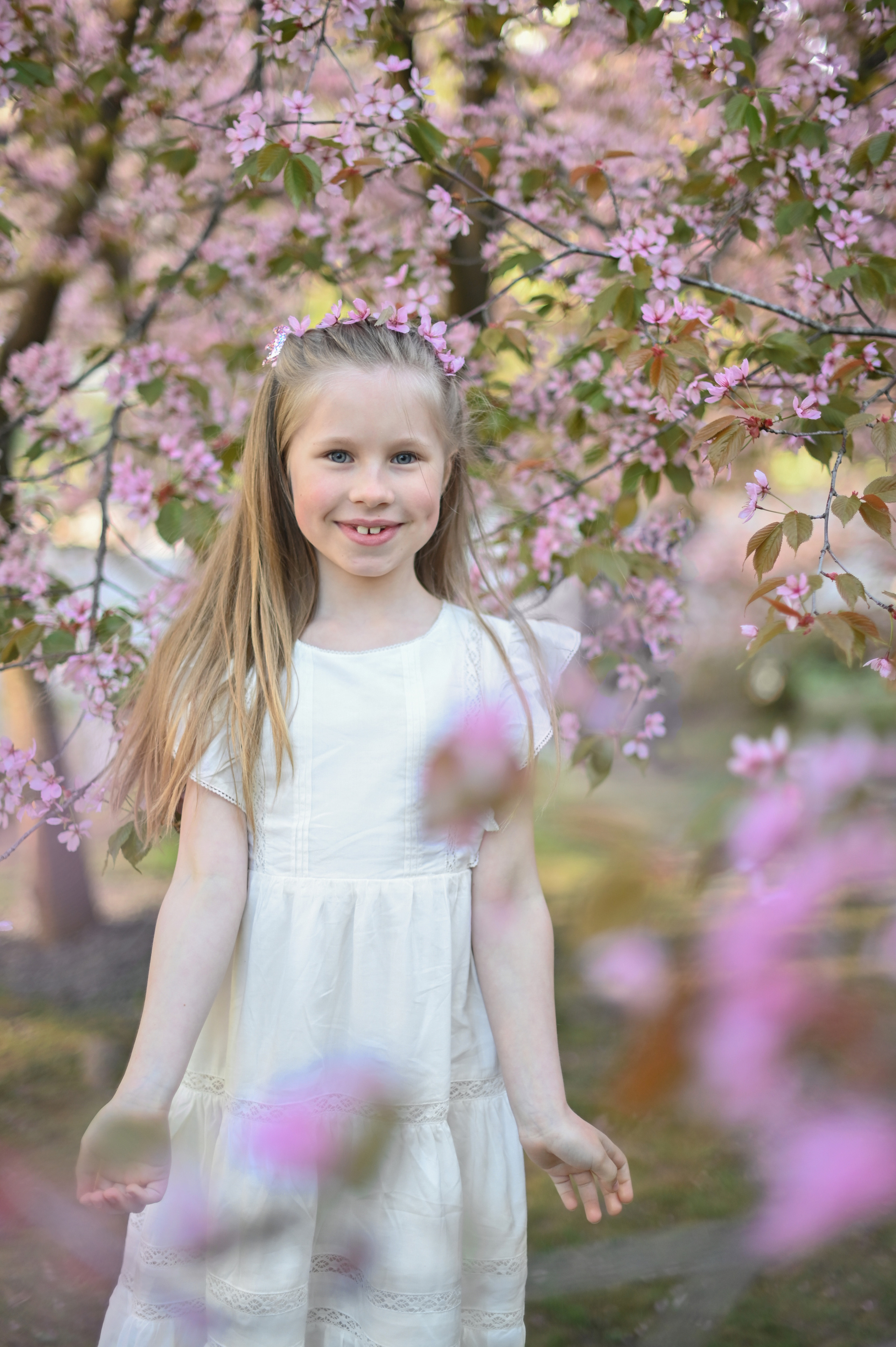 Цветение сакуры. Мама и дочь. Детский и семейный фотограф в финляндии дина пулкка. контент фотограф