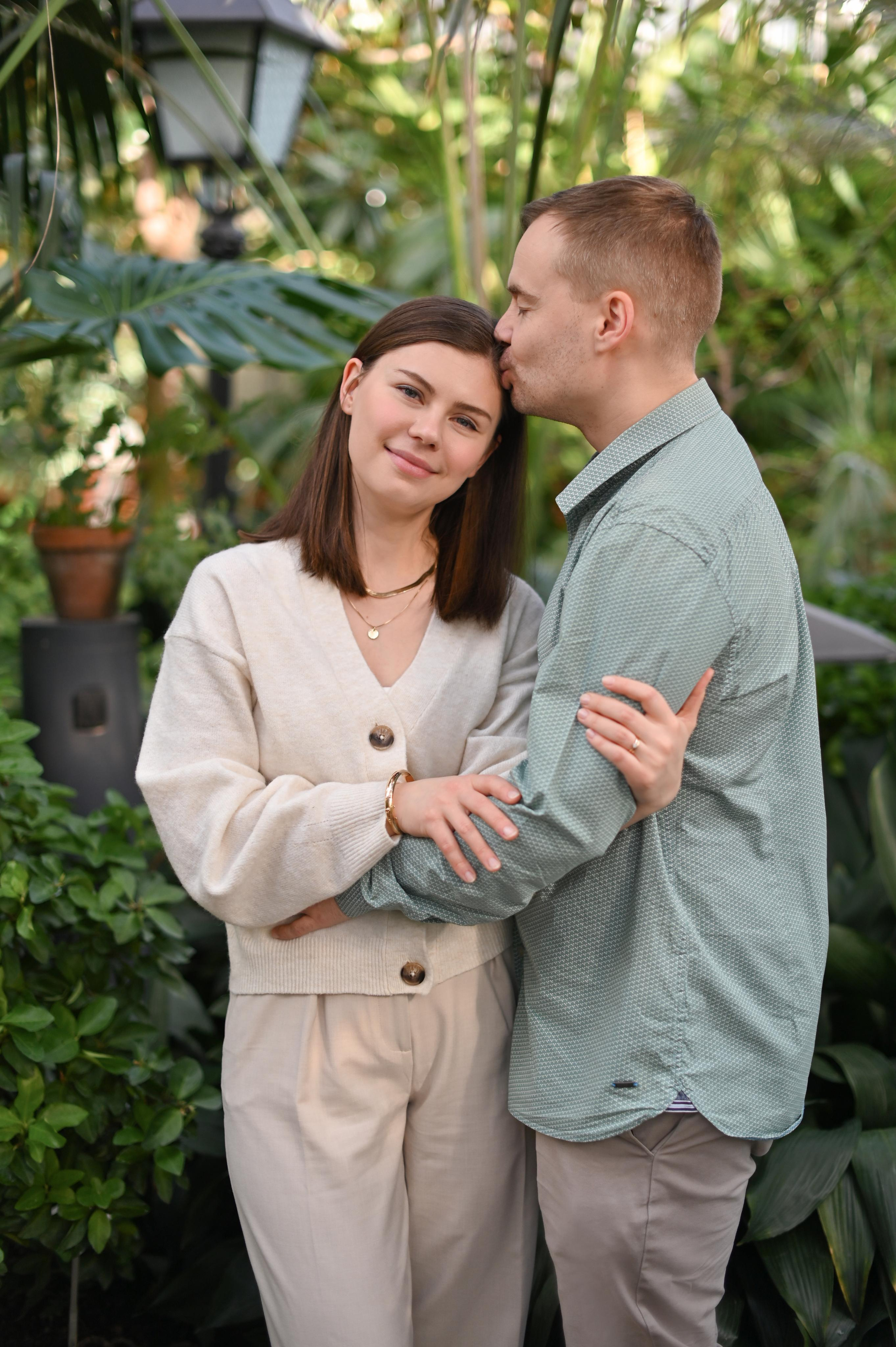 Семейная съемка в оранжерее. Детский и семейный фотограф в финляндии дина пулкка. контент фотограф