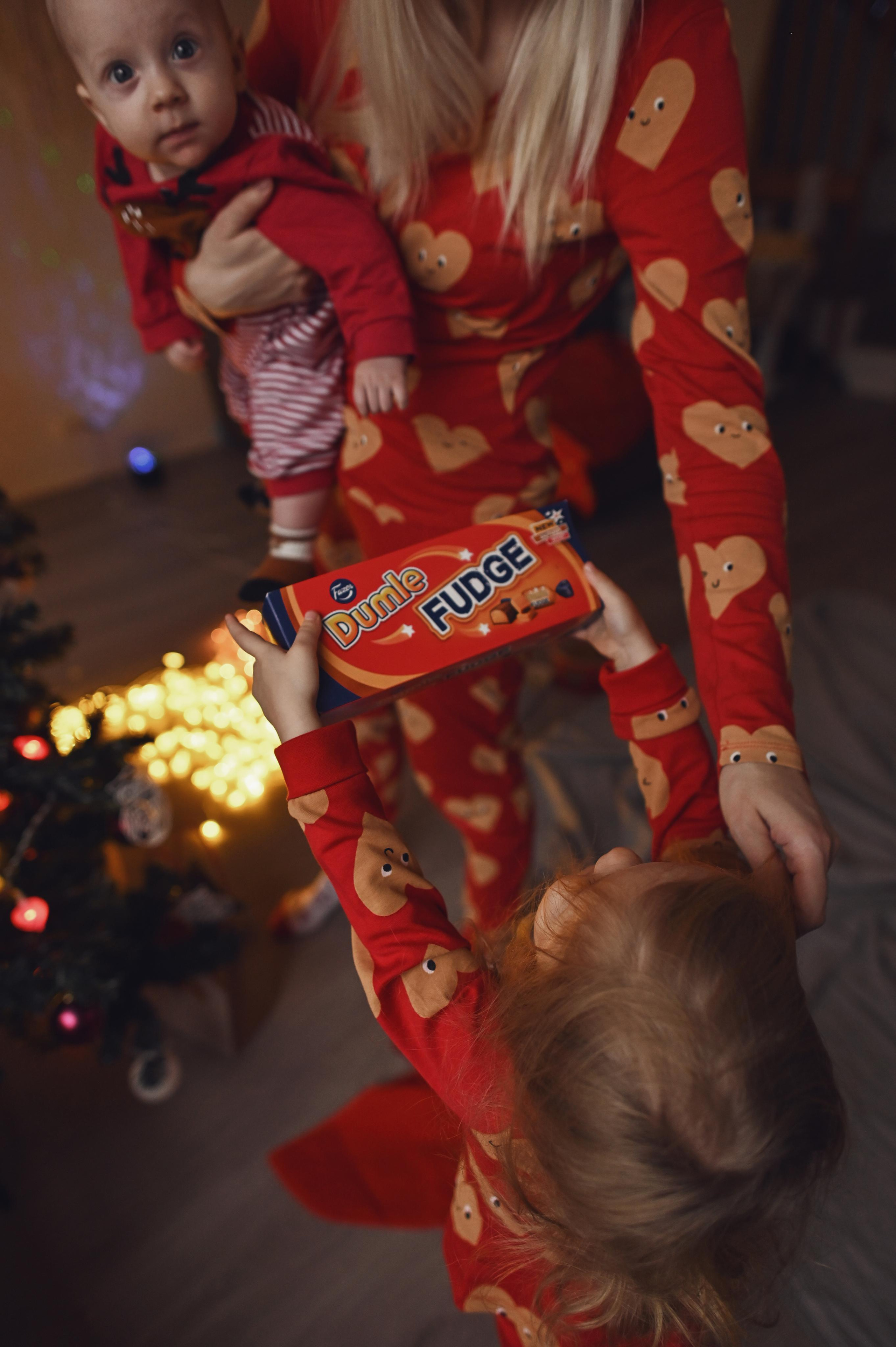 Рождество в многодетной семье. Детский и семейный фотограф в финляндии дина пулкка. контент фотограф