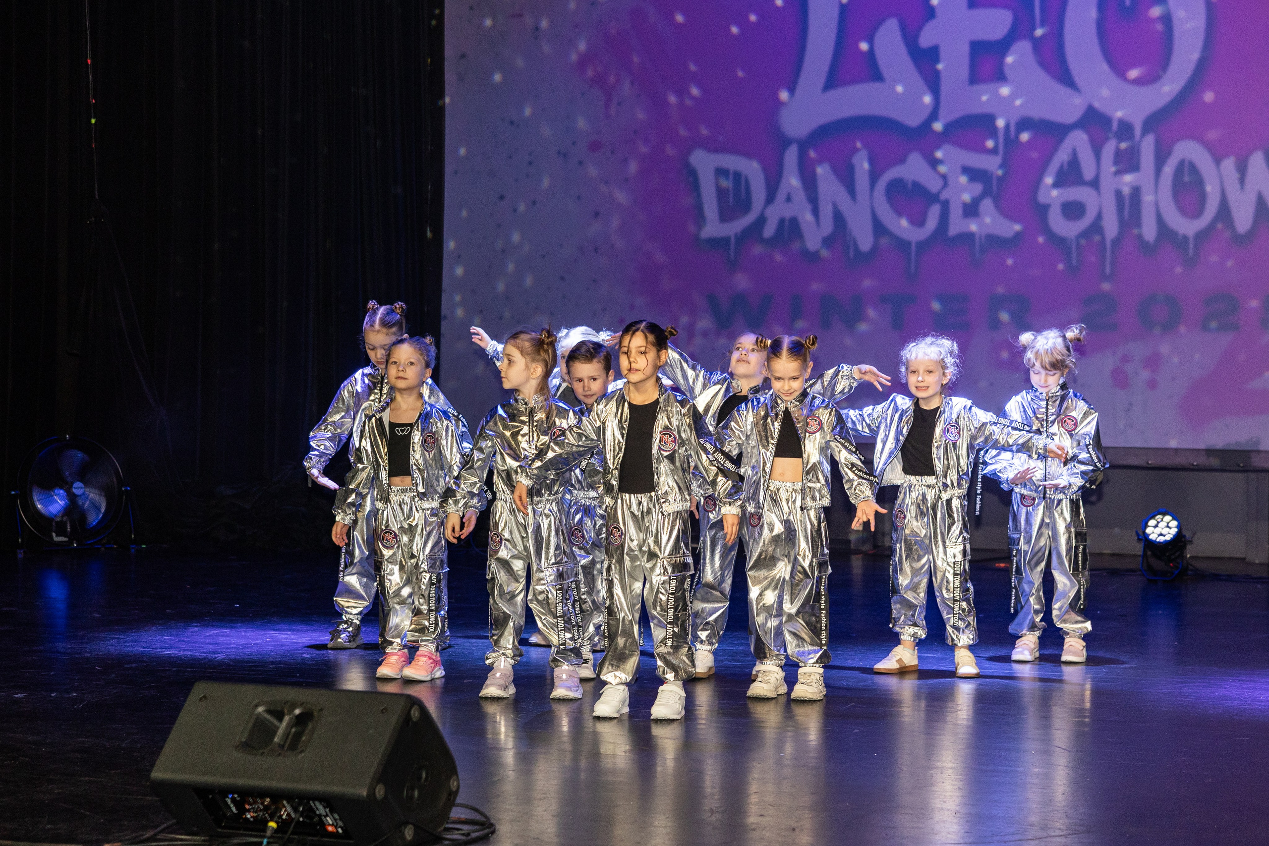 LEO DANCE SHOW WINTER 2025. Семейный и детский фотограф в Варшаве Мила Бобровская