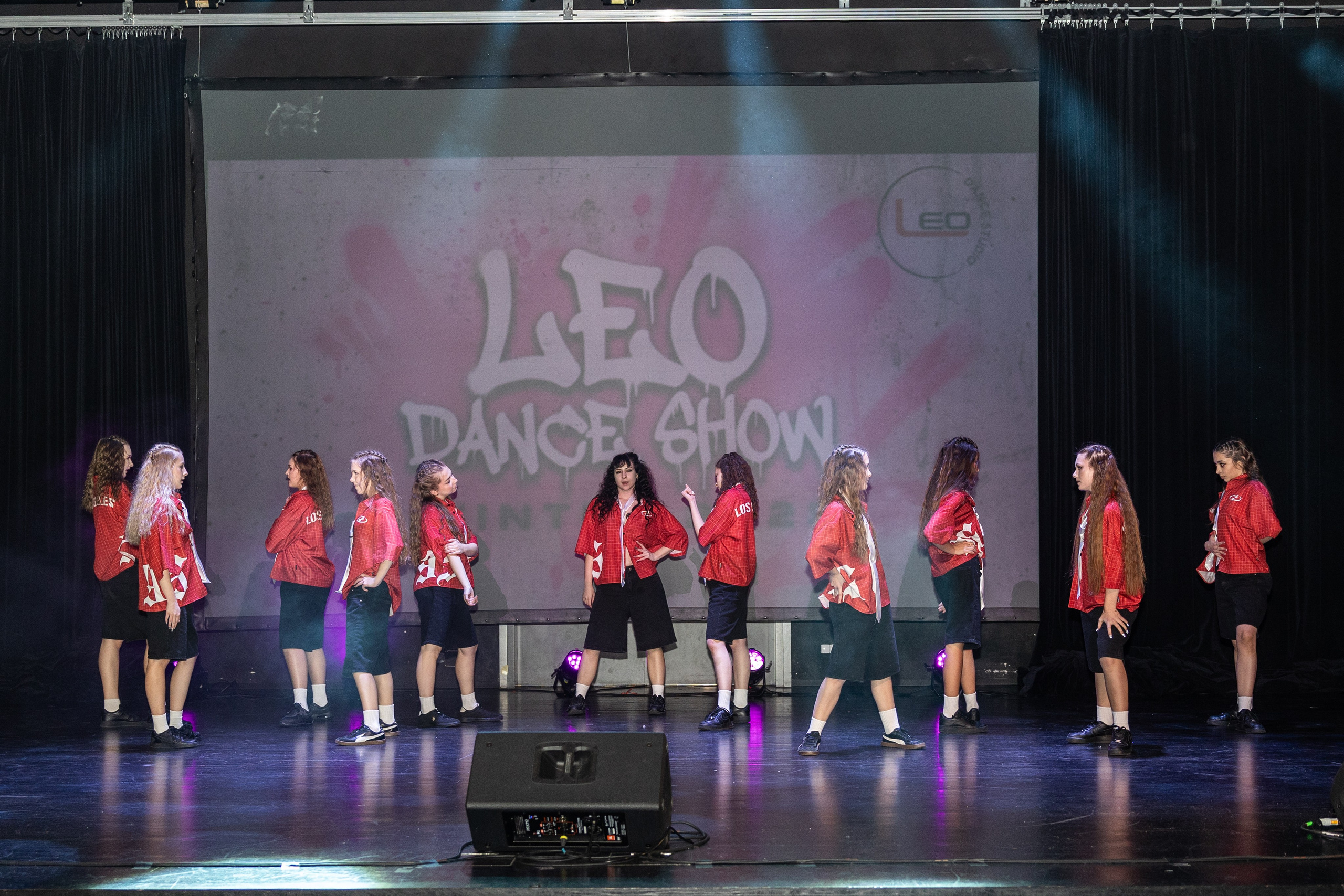 LEO DANCE SHOW WINTER 2025. Семейный и детский фотограф в Варшаве Мила Бобровская