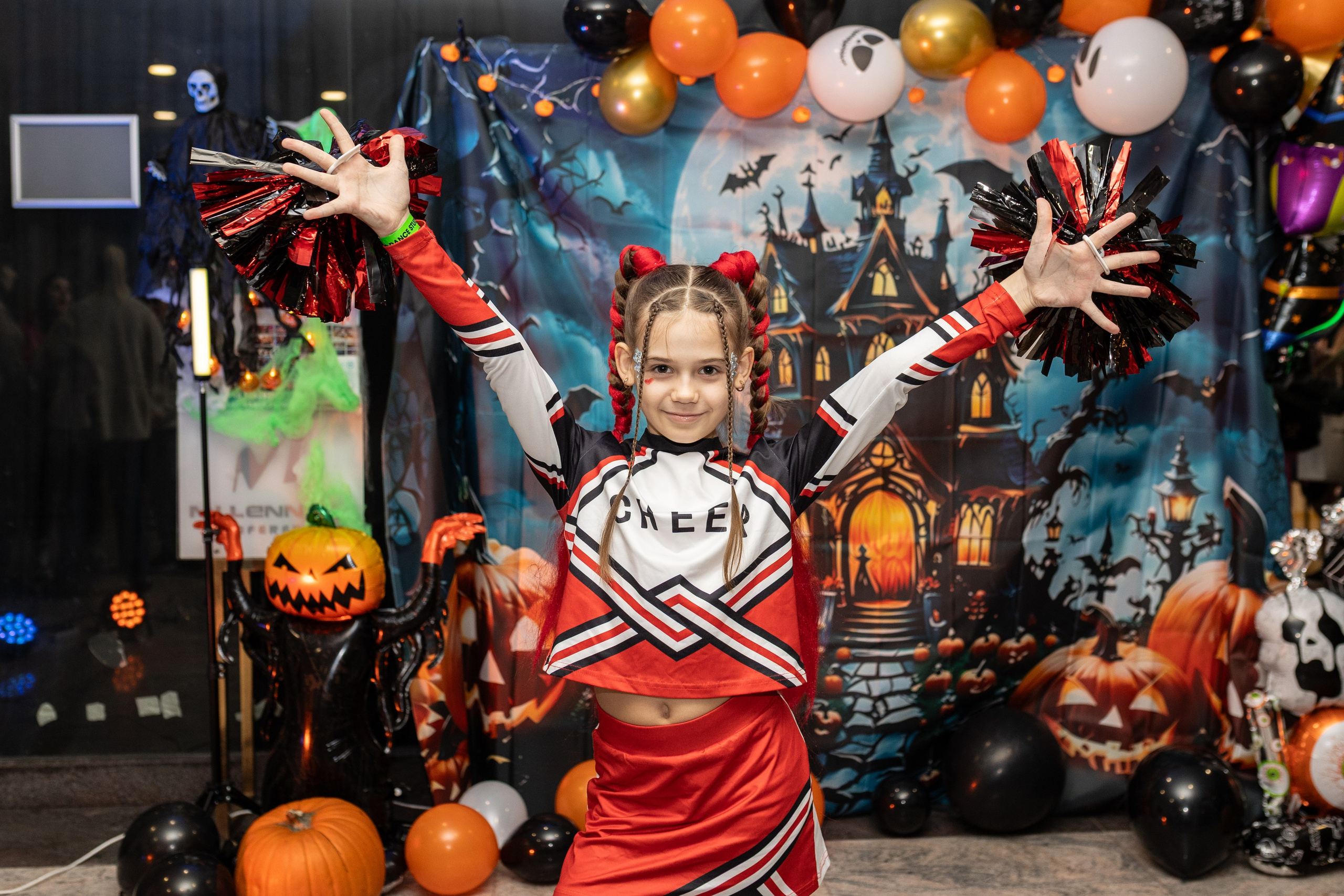 Leo dance studio Helloween 2025. Семейный и детский фотограф в Варшаве Мила Бобровская