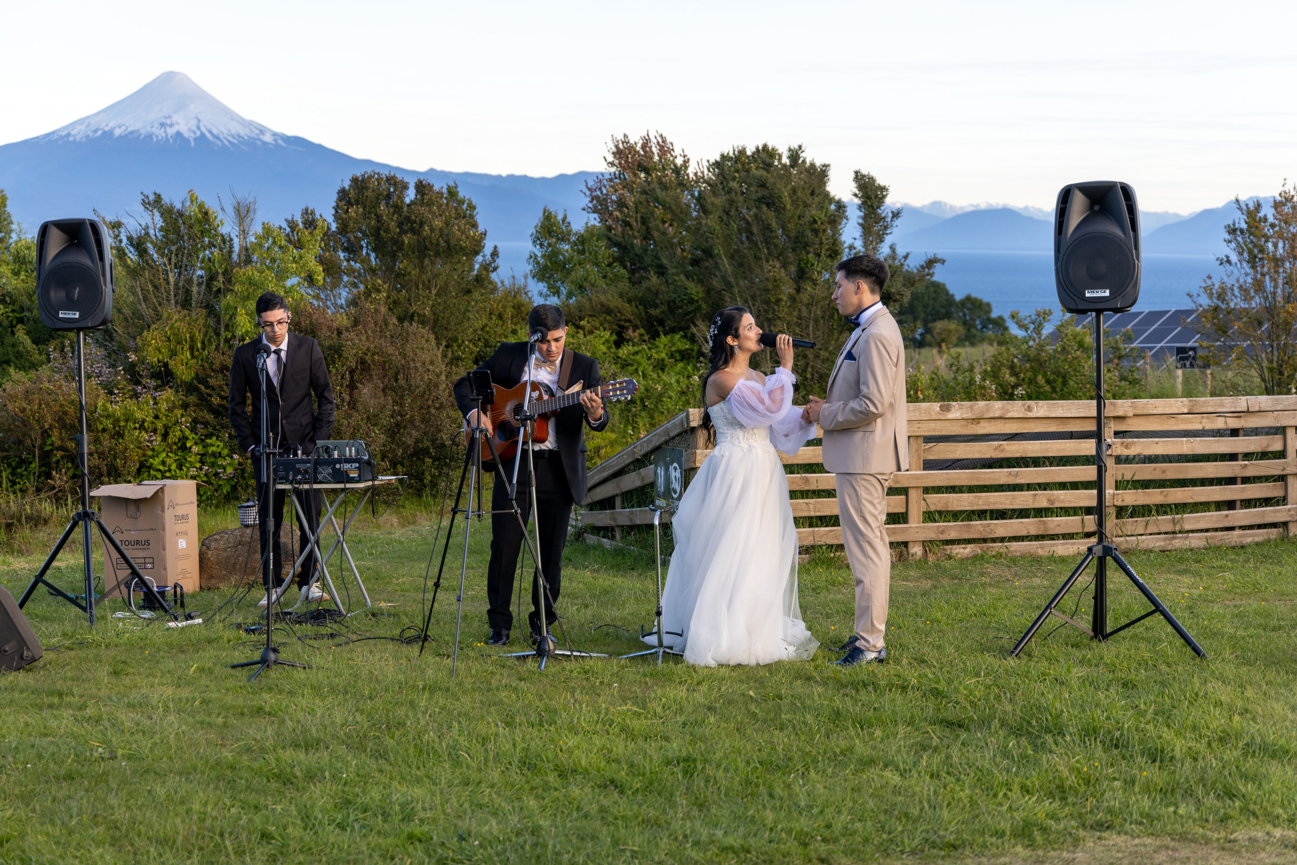 Carol & Ivo. Dinka & Emilio - El arte de preservar lo que no se repite