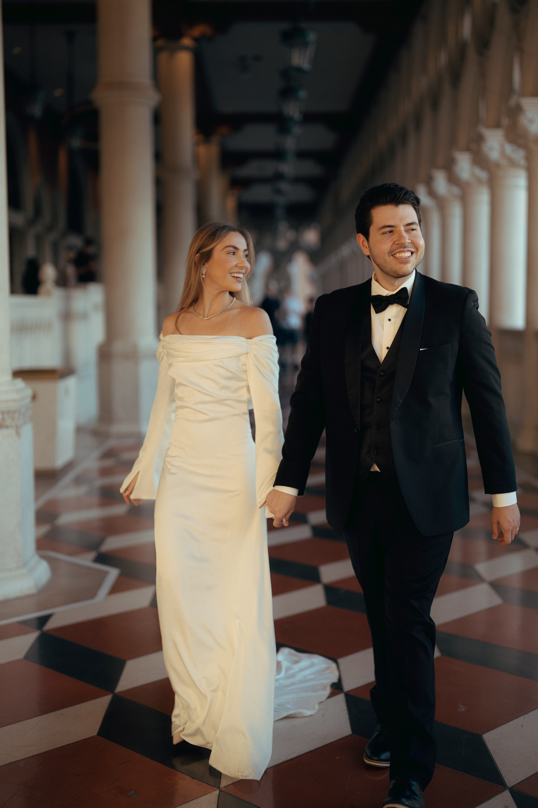 F&M. Wedding & elopement photographer Viktoriya Kravtsov. Las Vegas