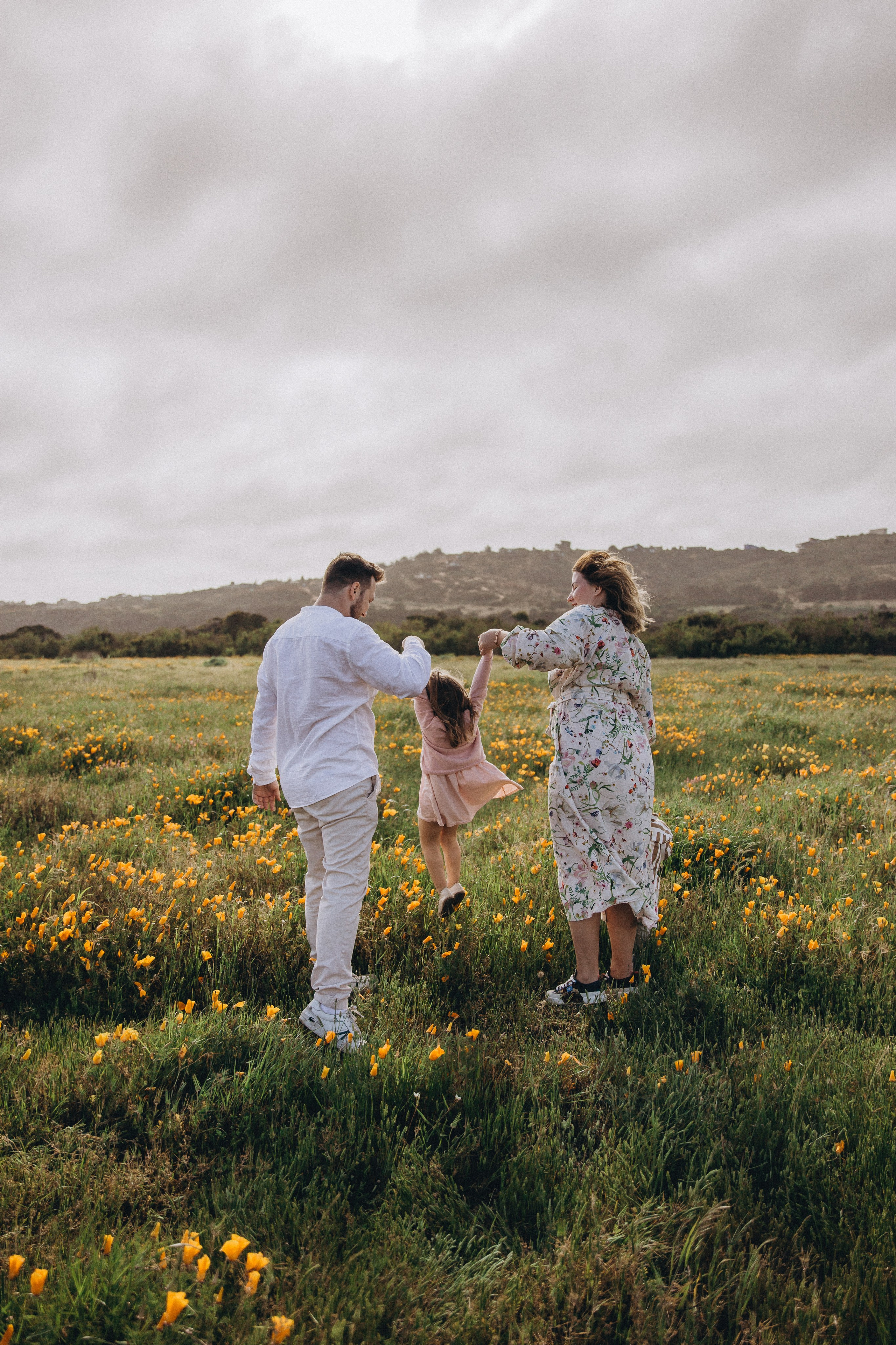 Sesión de fotos familiar en el campo — costa Chilena. Photographer in Santiago, Chile Anna Almazova