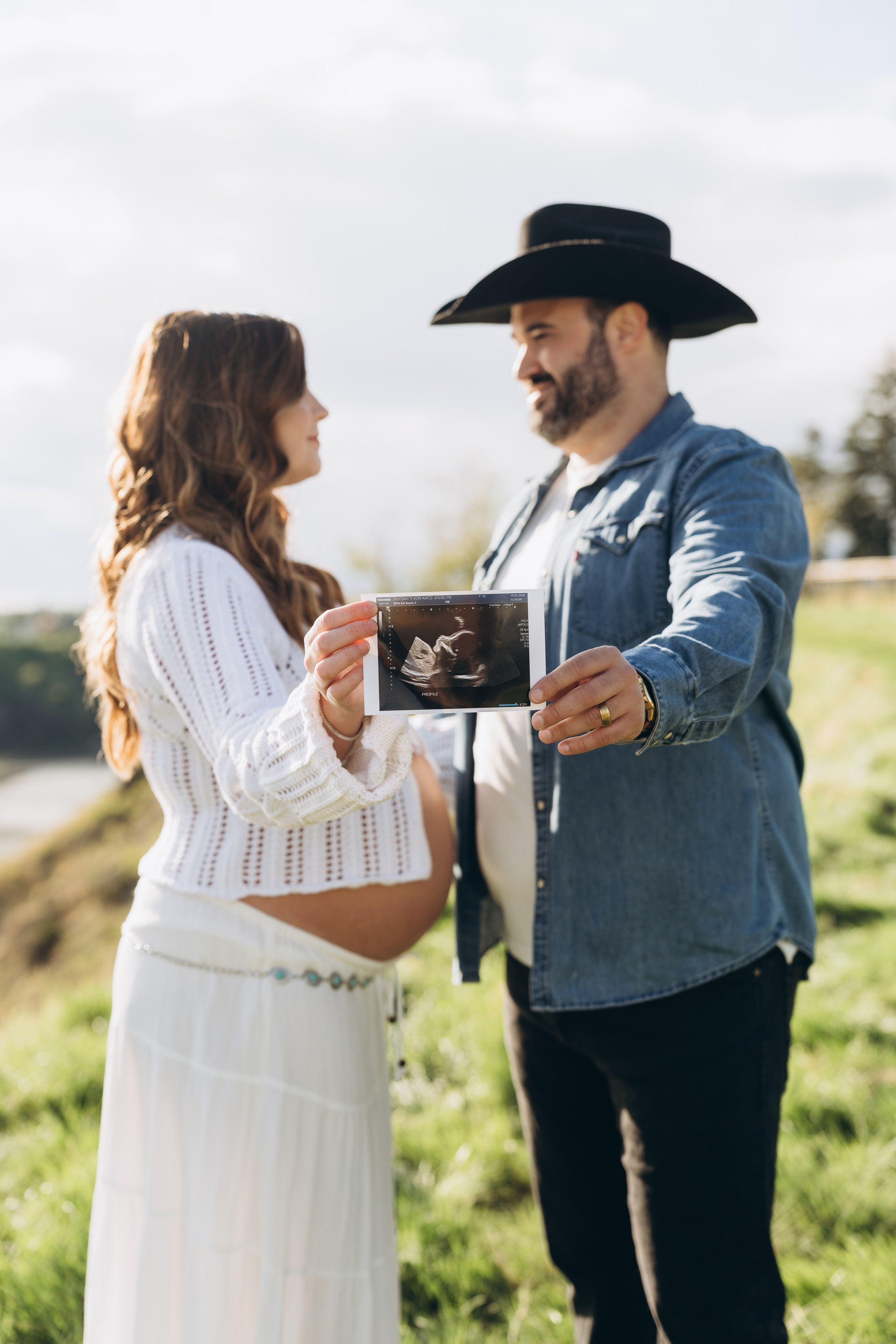 Joсelyn & Hart. Calgary Wedding & Lifestyle Photographer — Yevhen Polishchuk