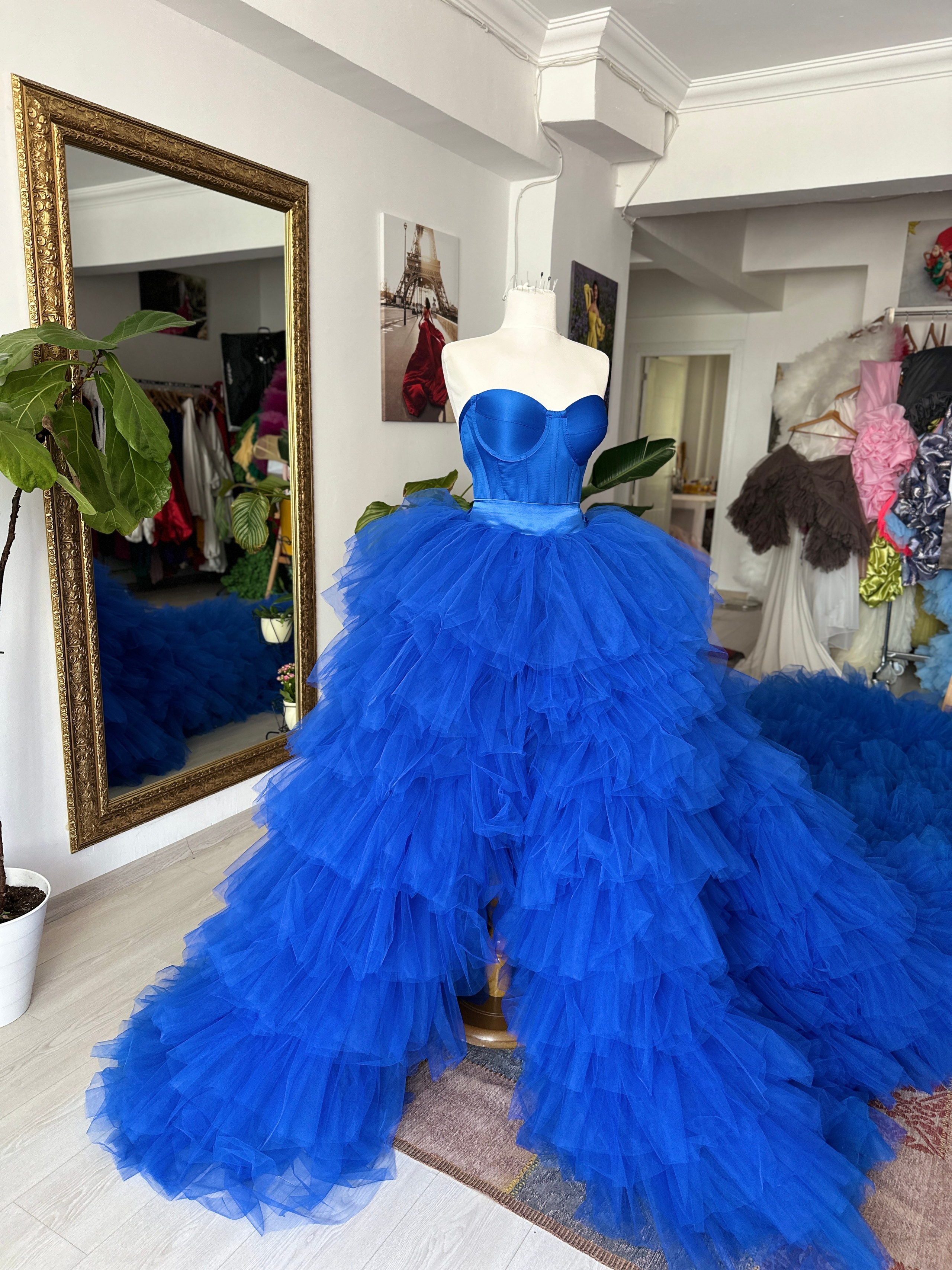 Flying dresses for rent. Photographer in Turkey, Antalya, Kemer, Belek, Side, Kas, Fethiye