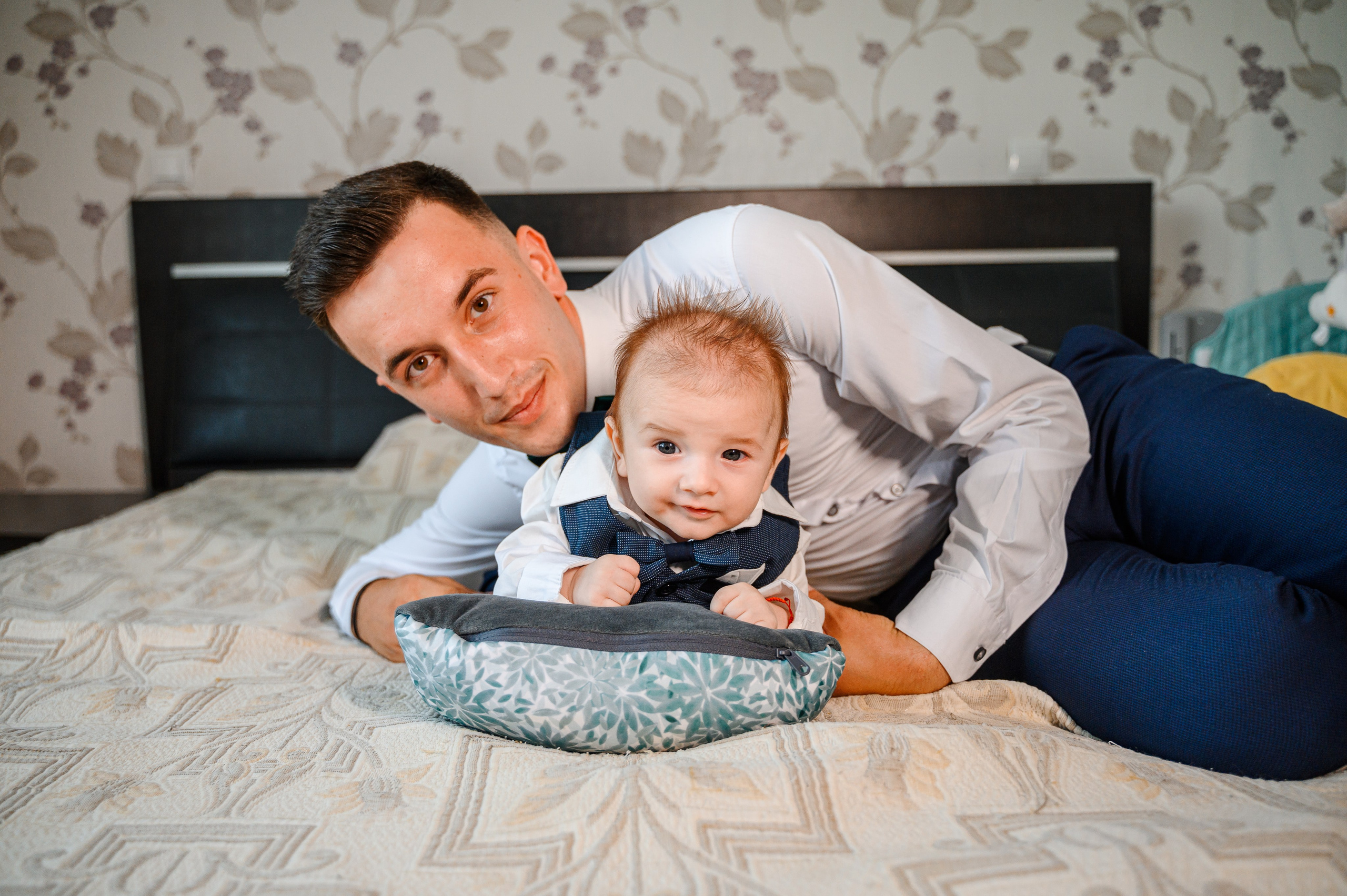 Eduard Ayan. Mugurel Olteanu Fotograf