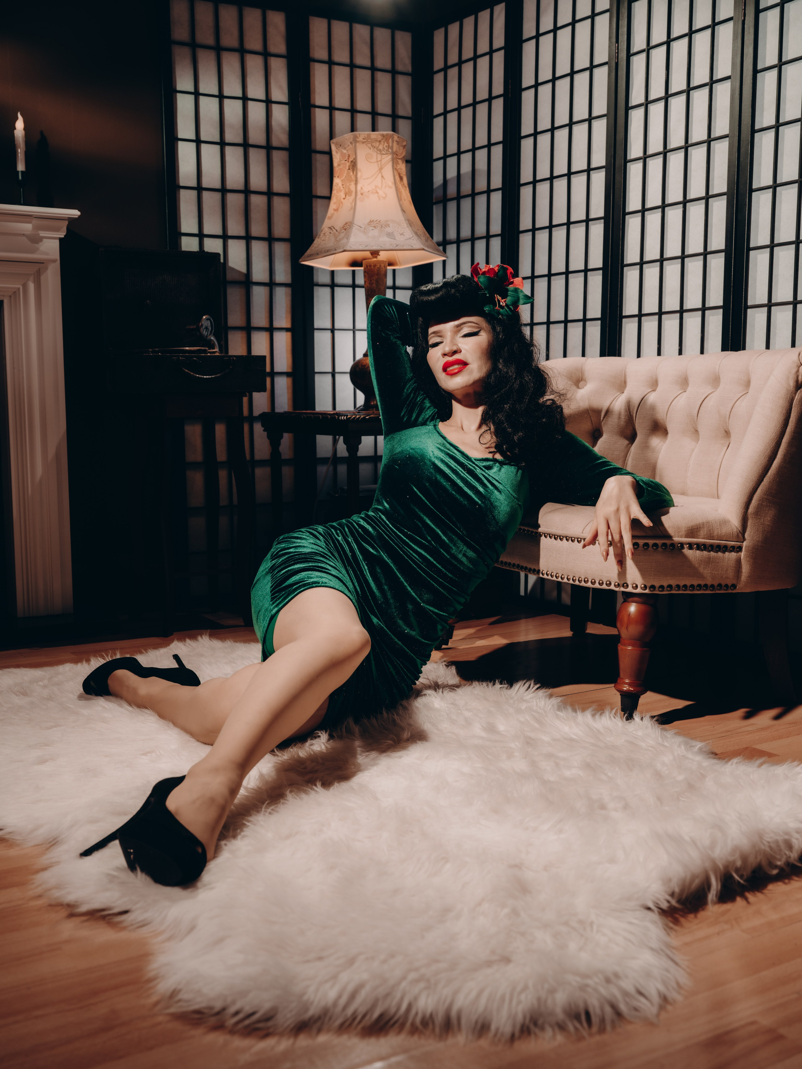 Retro. Fashion and portrait photographer in London Roman Pilipenko