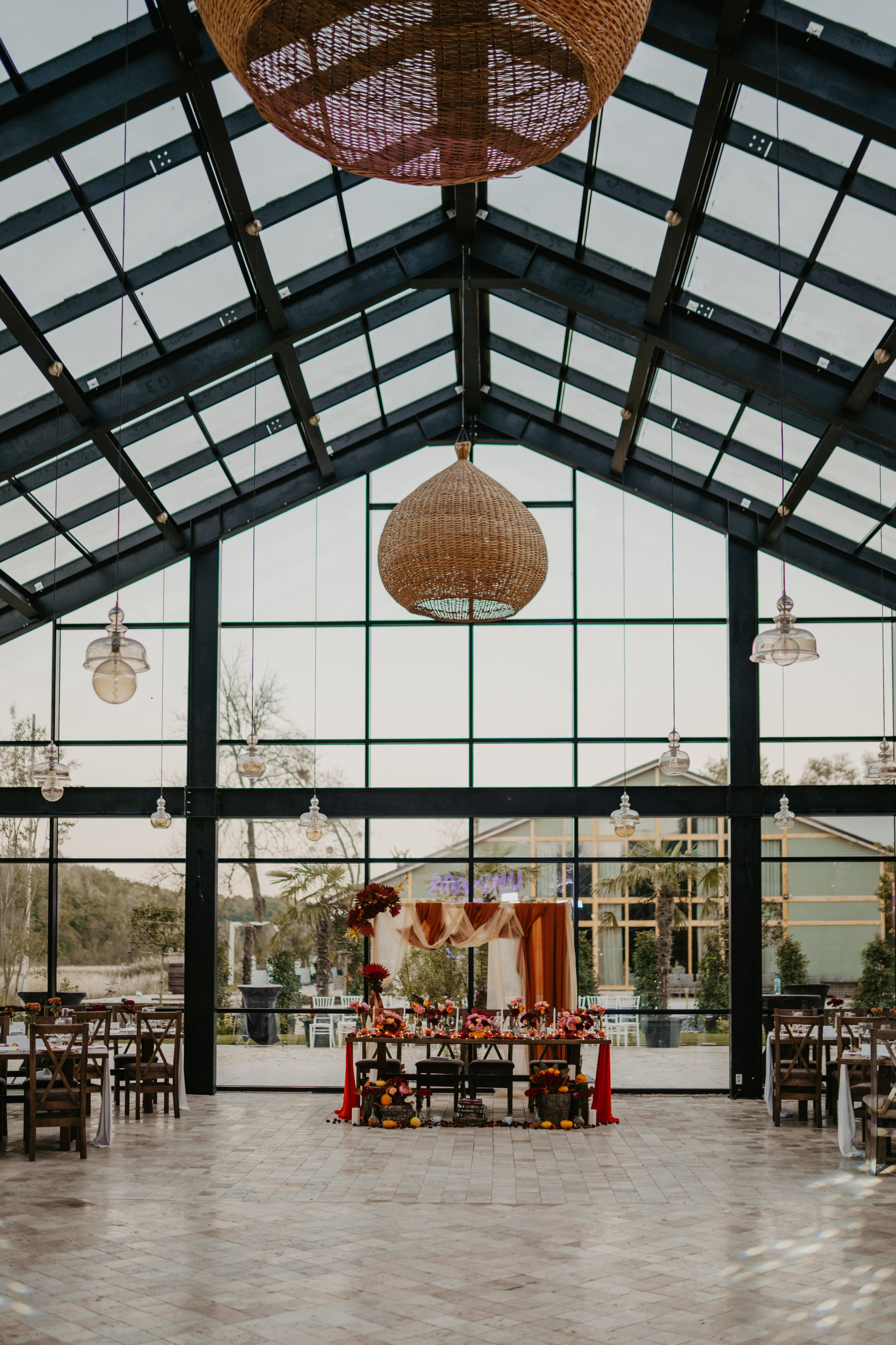 Lavinia & Gabriel. Gabrielacojocariu.com