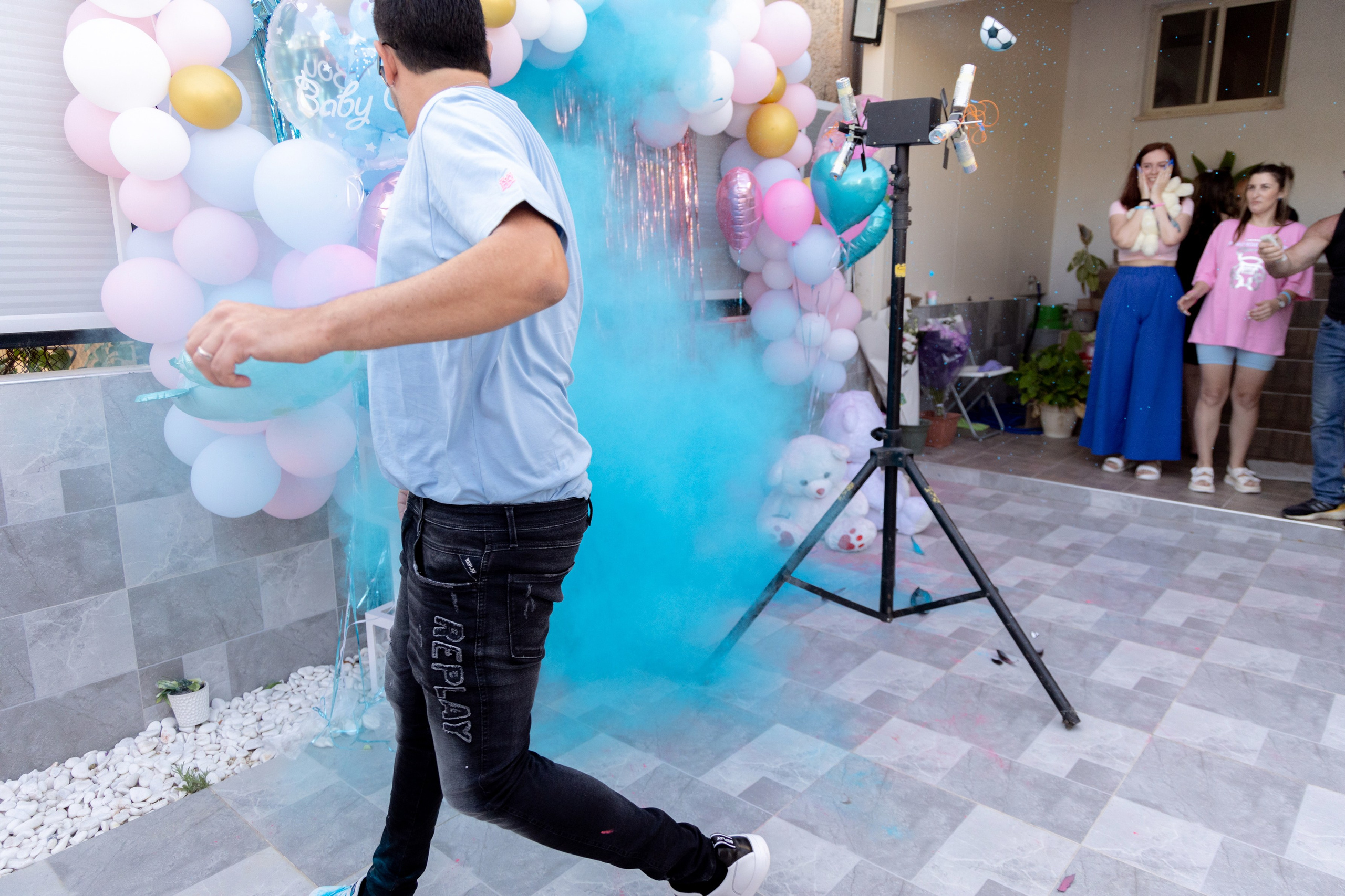 Gender Party for Alina and Michael. Home