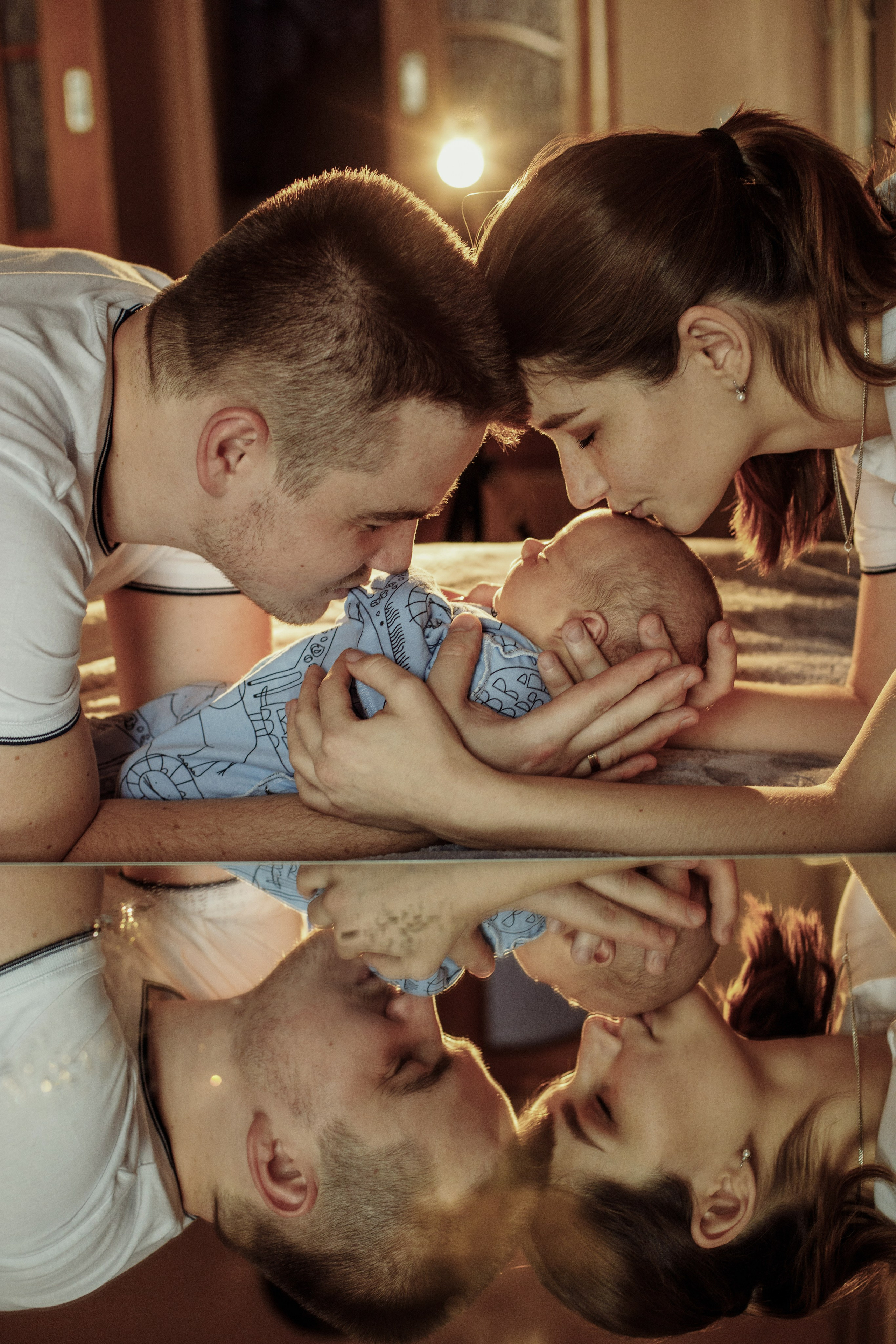 Home Newborn Photography – Candid & Intimate Moments. Alisa Tant — Family and newborn photographer Bucks County, Montgomery county, Philadelphia, NJ