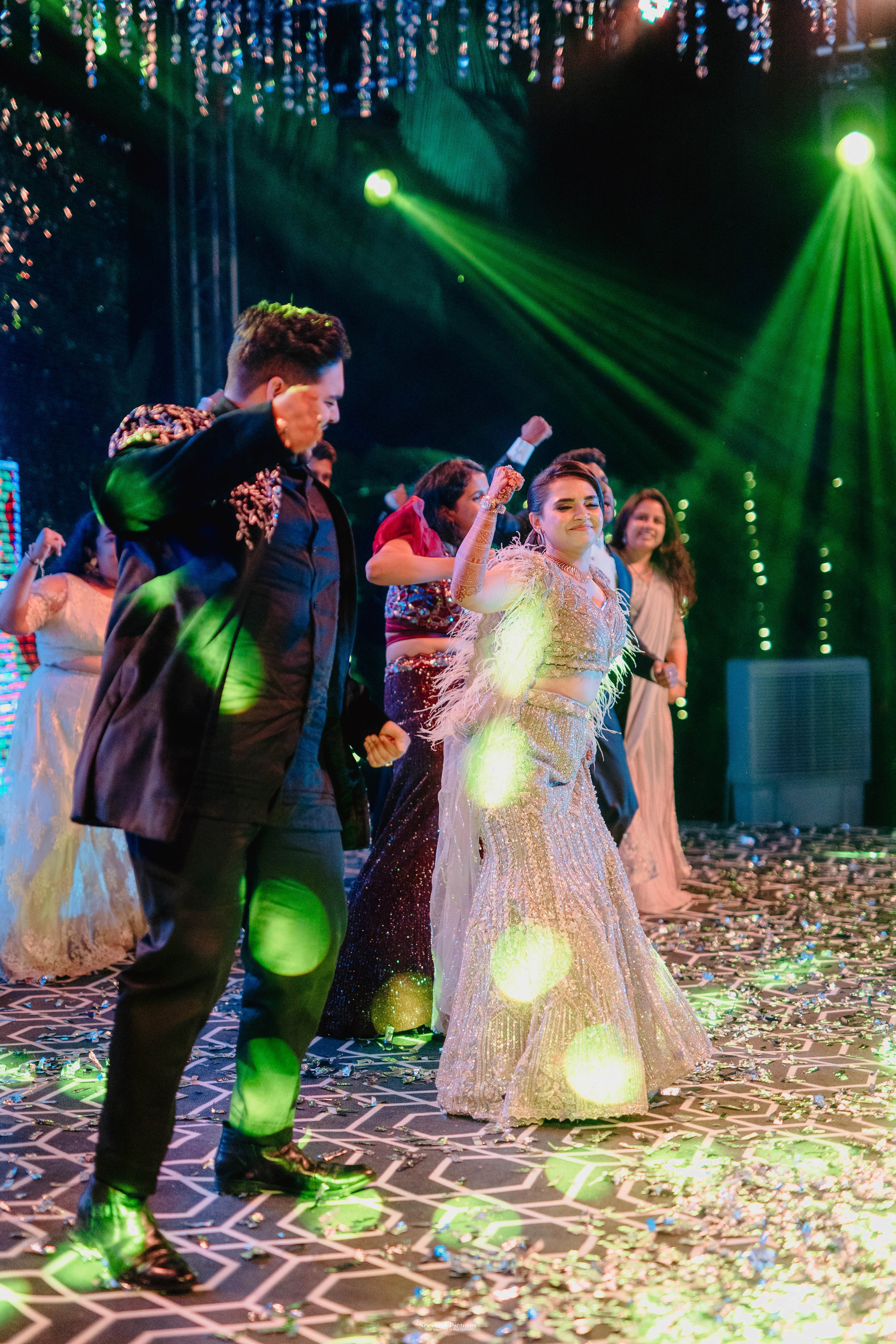 #ADIकीAESHहै