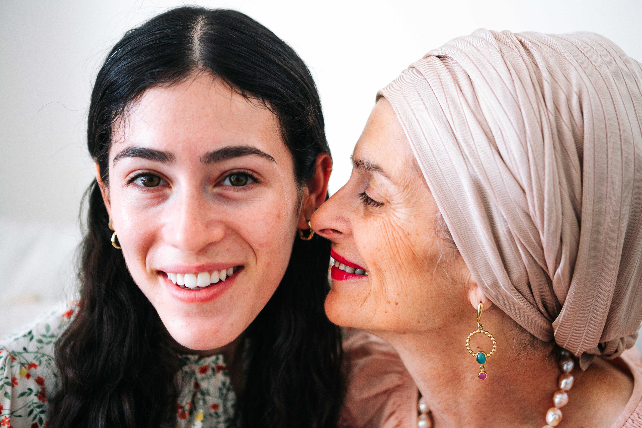 MAALE ADUMIM, HOME PHOTO SESSION + DESERT. Https://shi-photo.com/