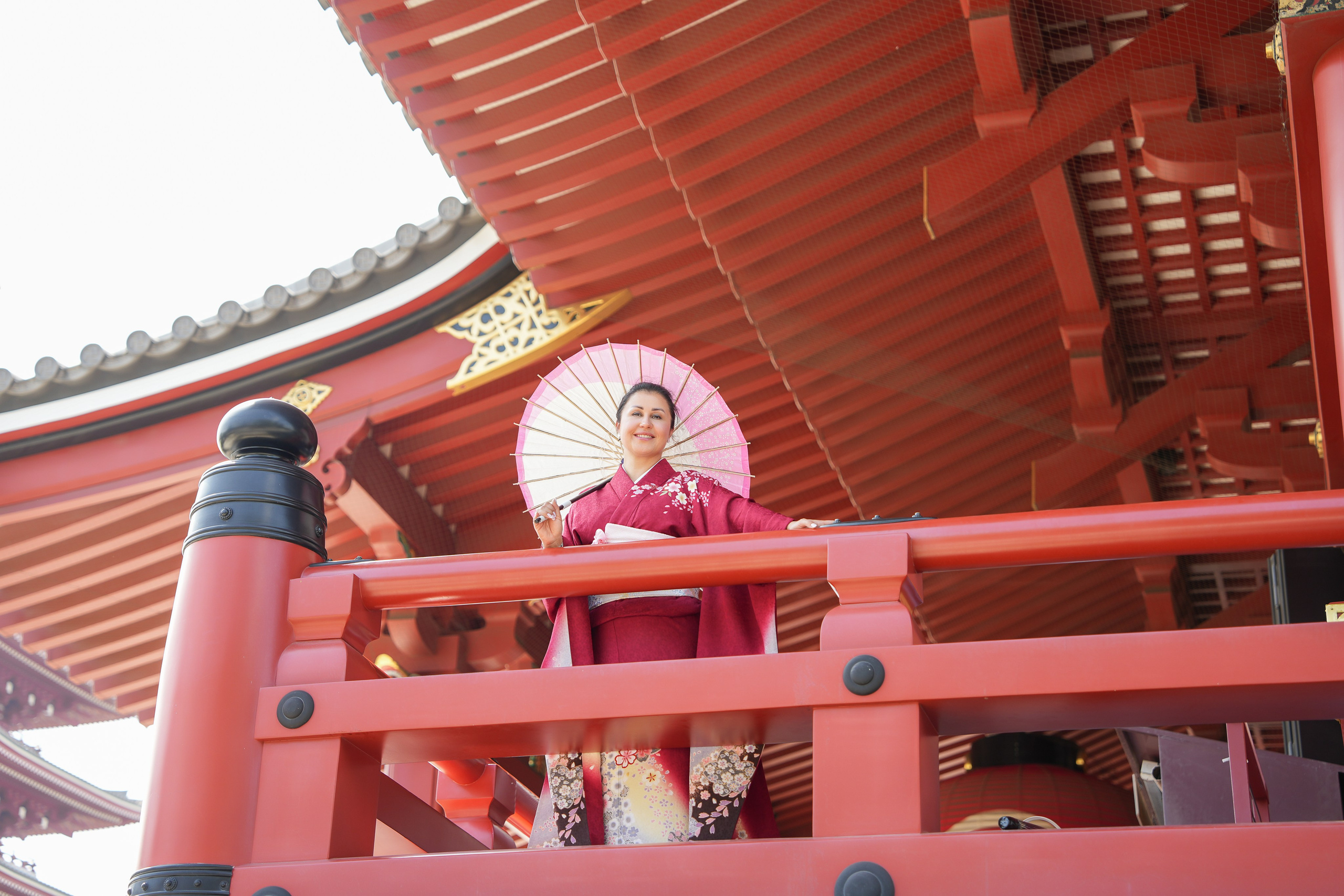 Фотосессия в кимоно у храма Сэнсодзи в Токио. Фотограф в Токио Япония